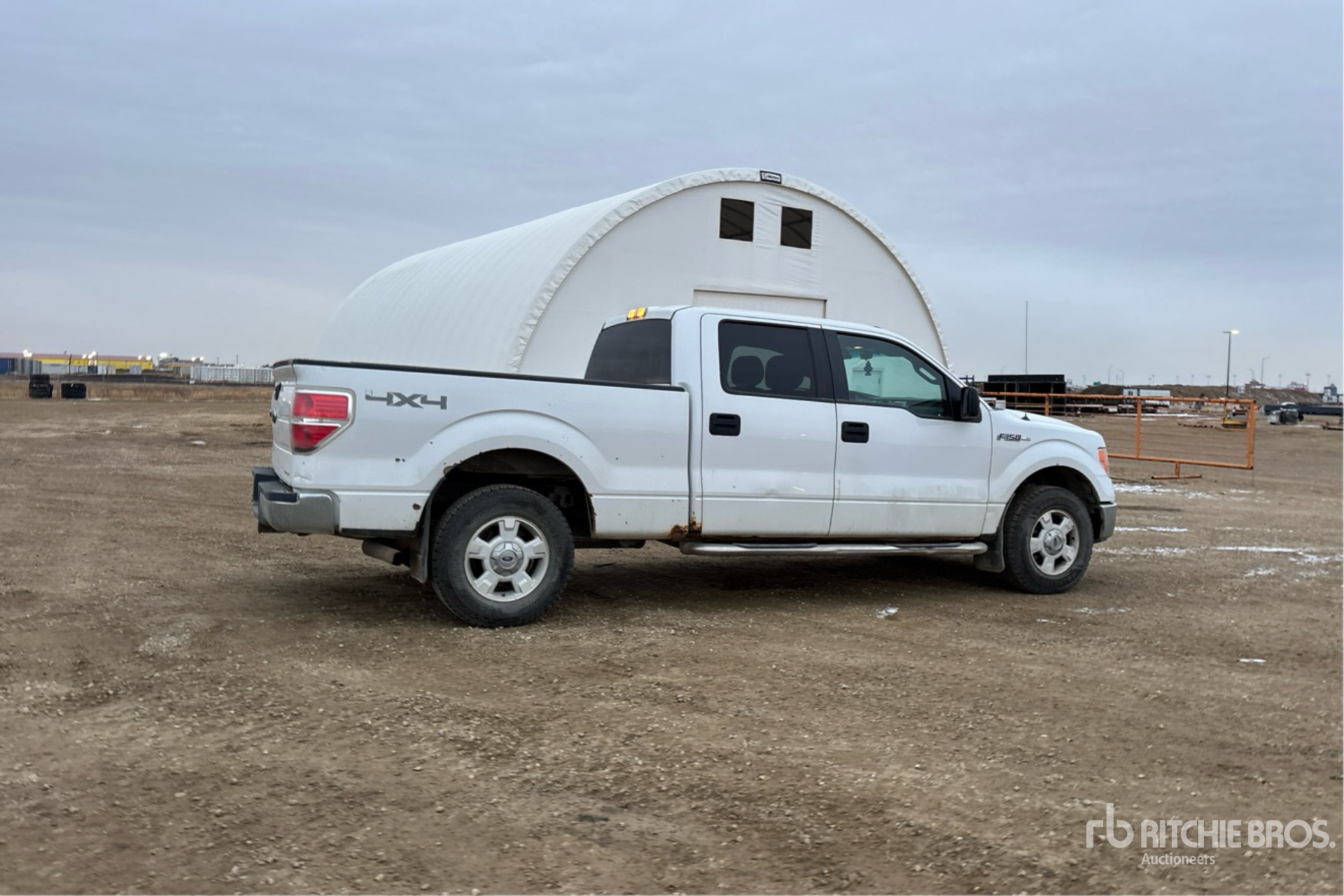 General Appearance with Picture, Right Rear Corner