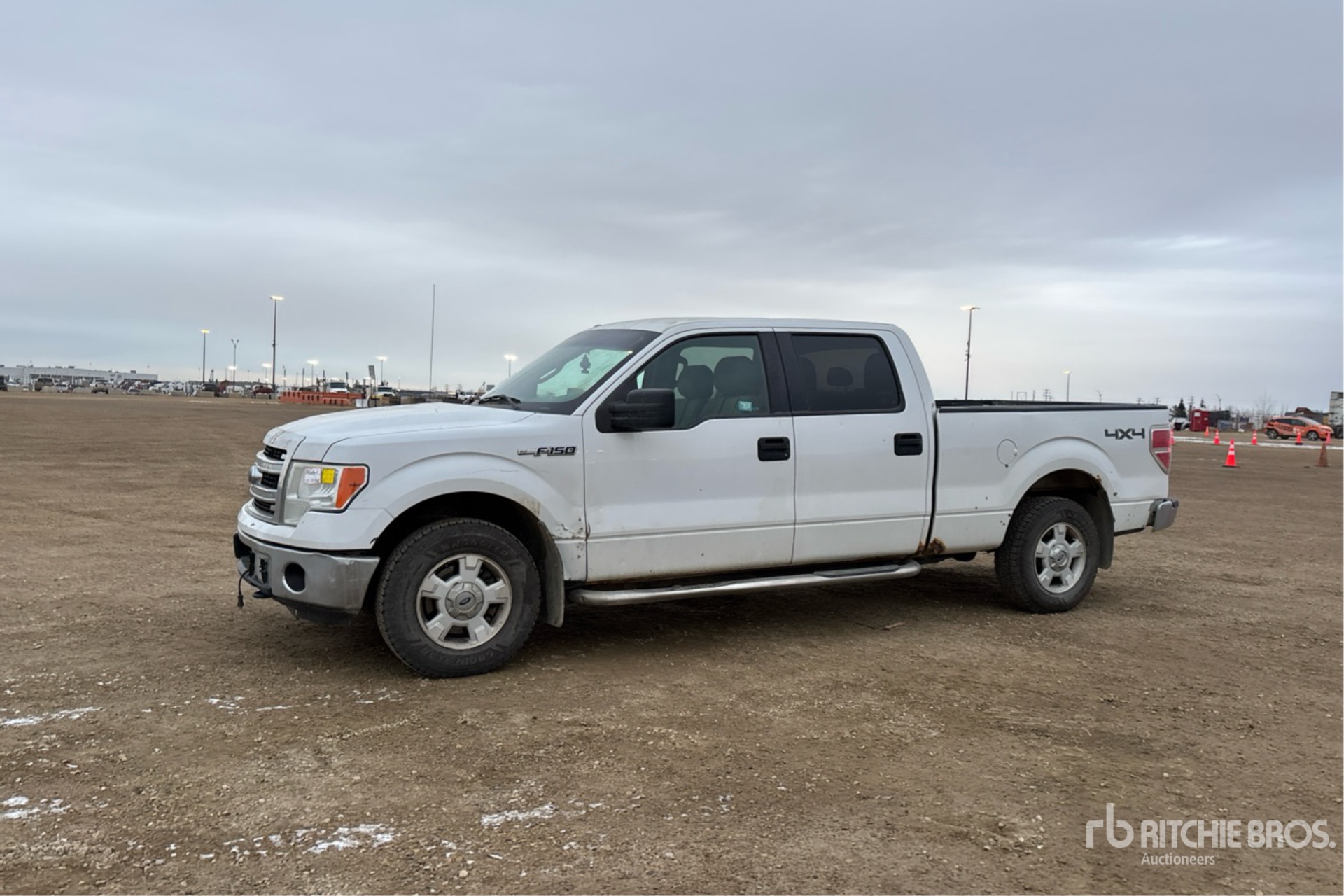 General Appearance with Picture, Left Front Corner