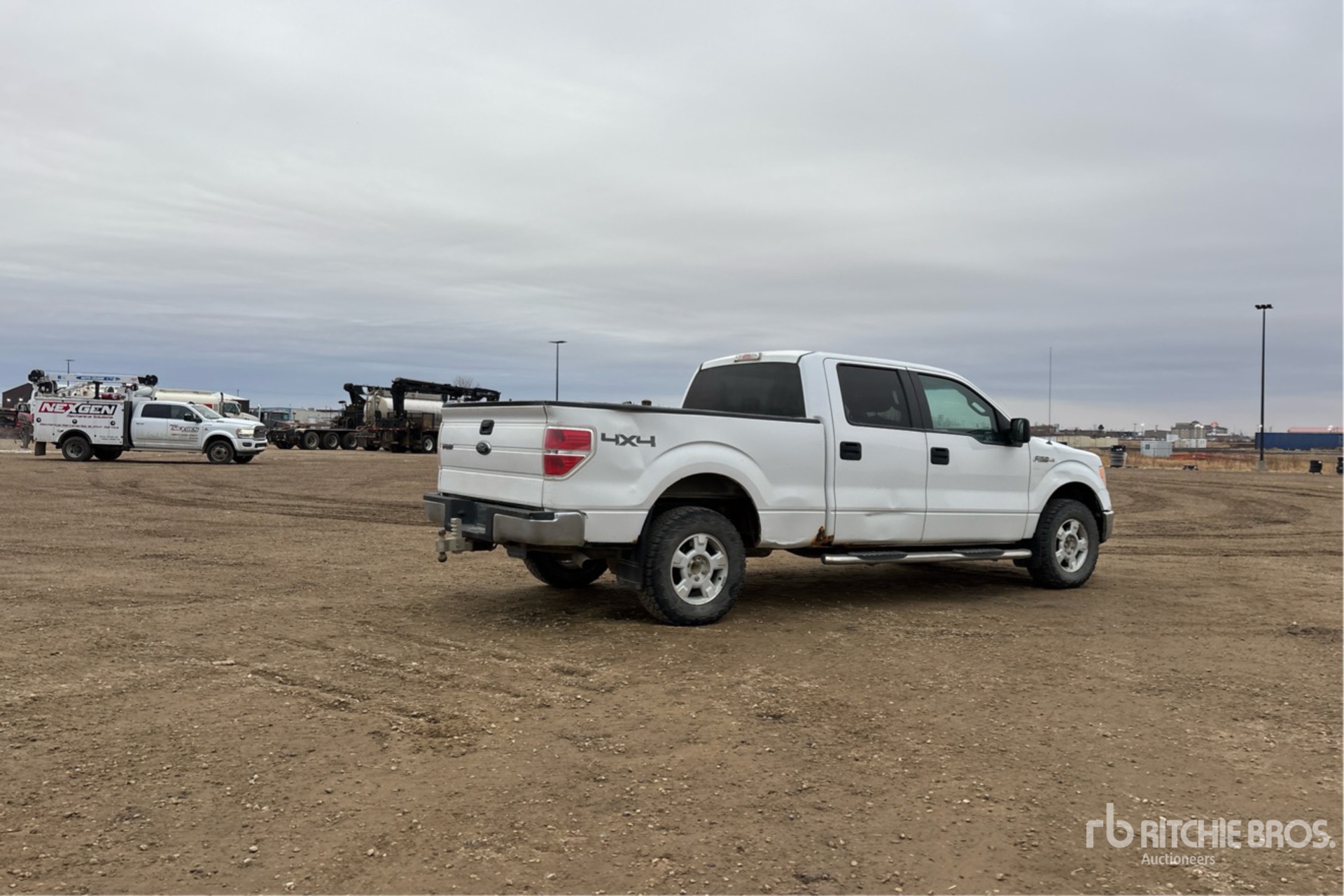 General Appearance with Picture, Right Rear Corner