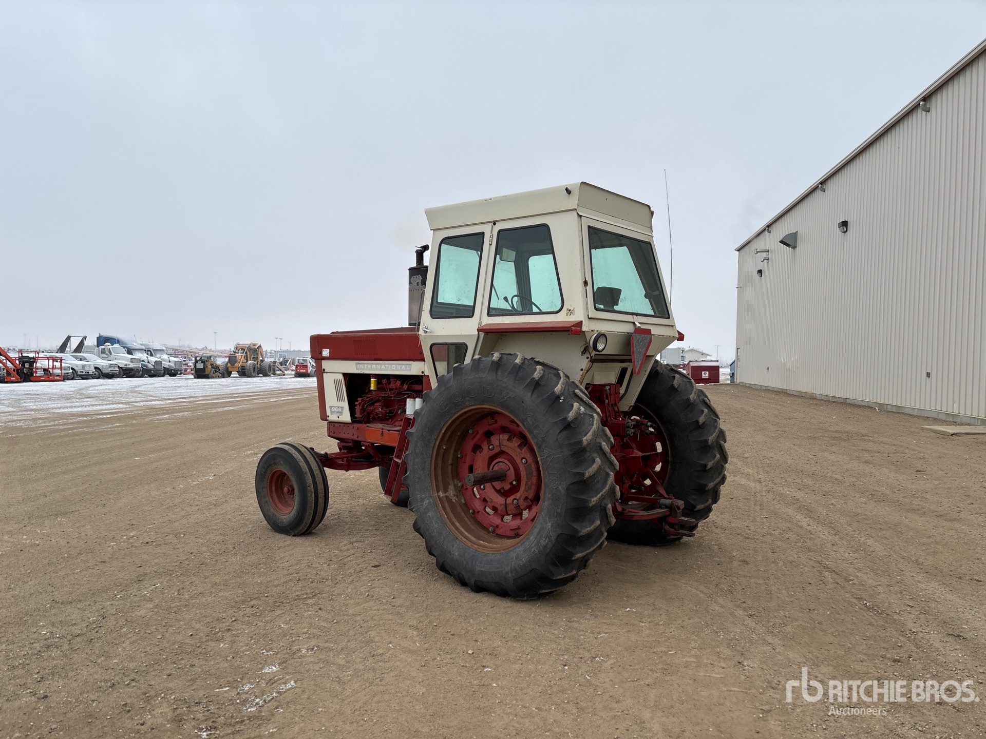 General Appearance with Picture, Left Rear Corner