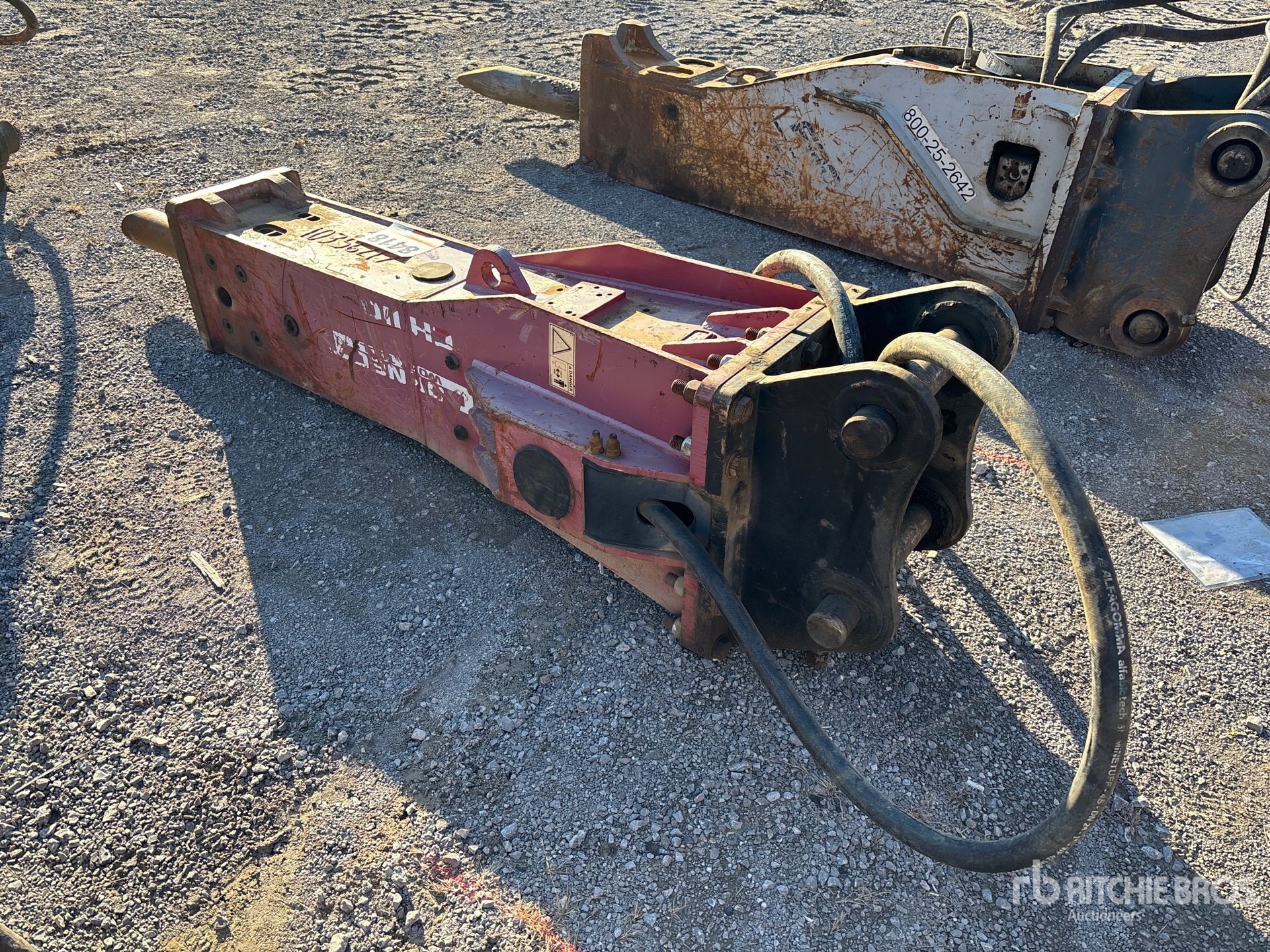 Aspect général with Image, coin arrière droit