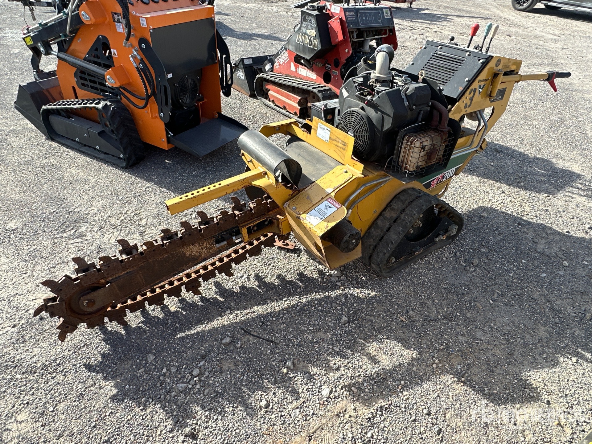 General Appearance with Foto, angolo anteriore sinistro