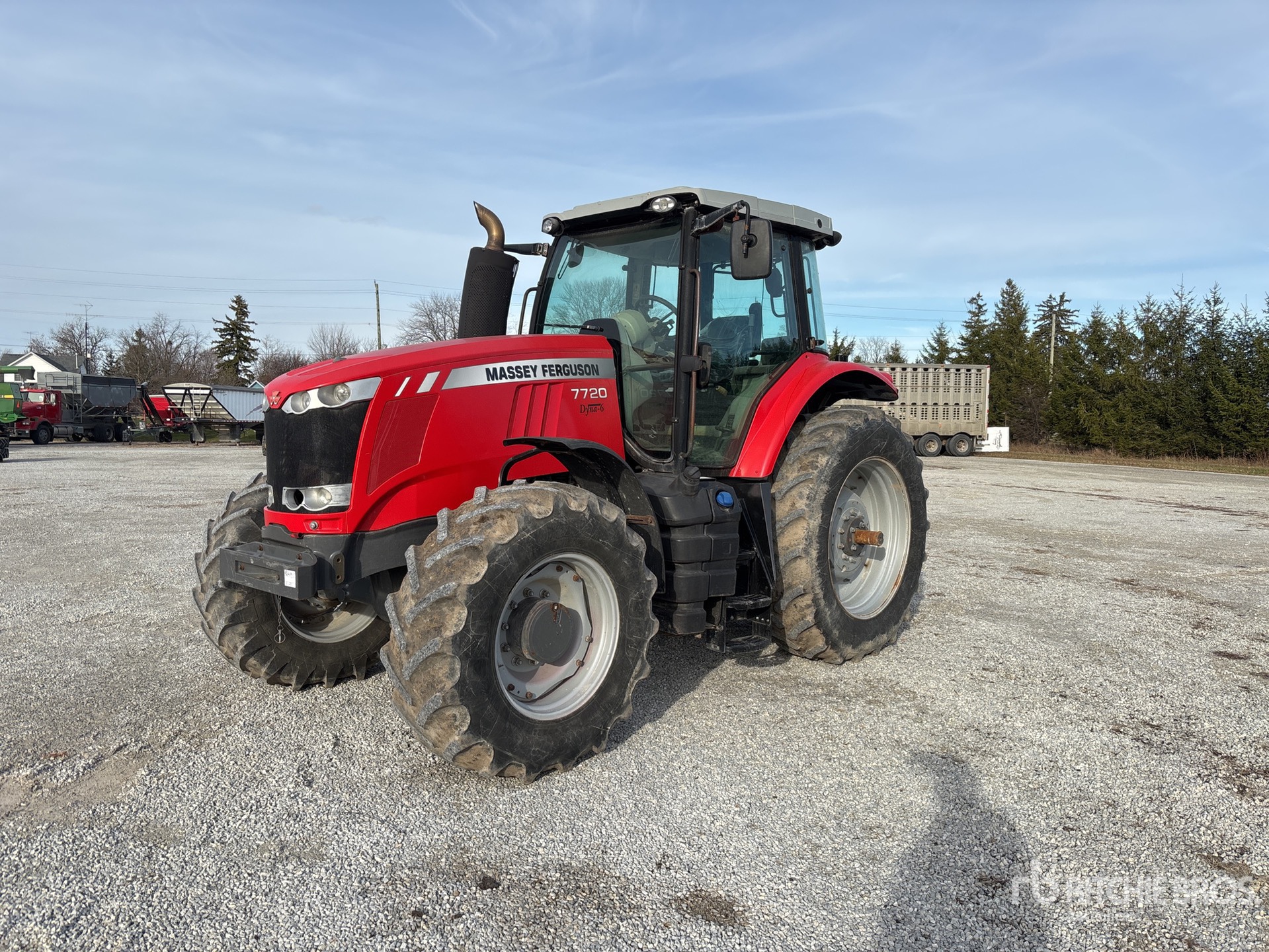 General Appearance with Foto, angolo anteriore sinistro