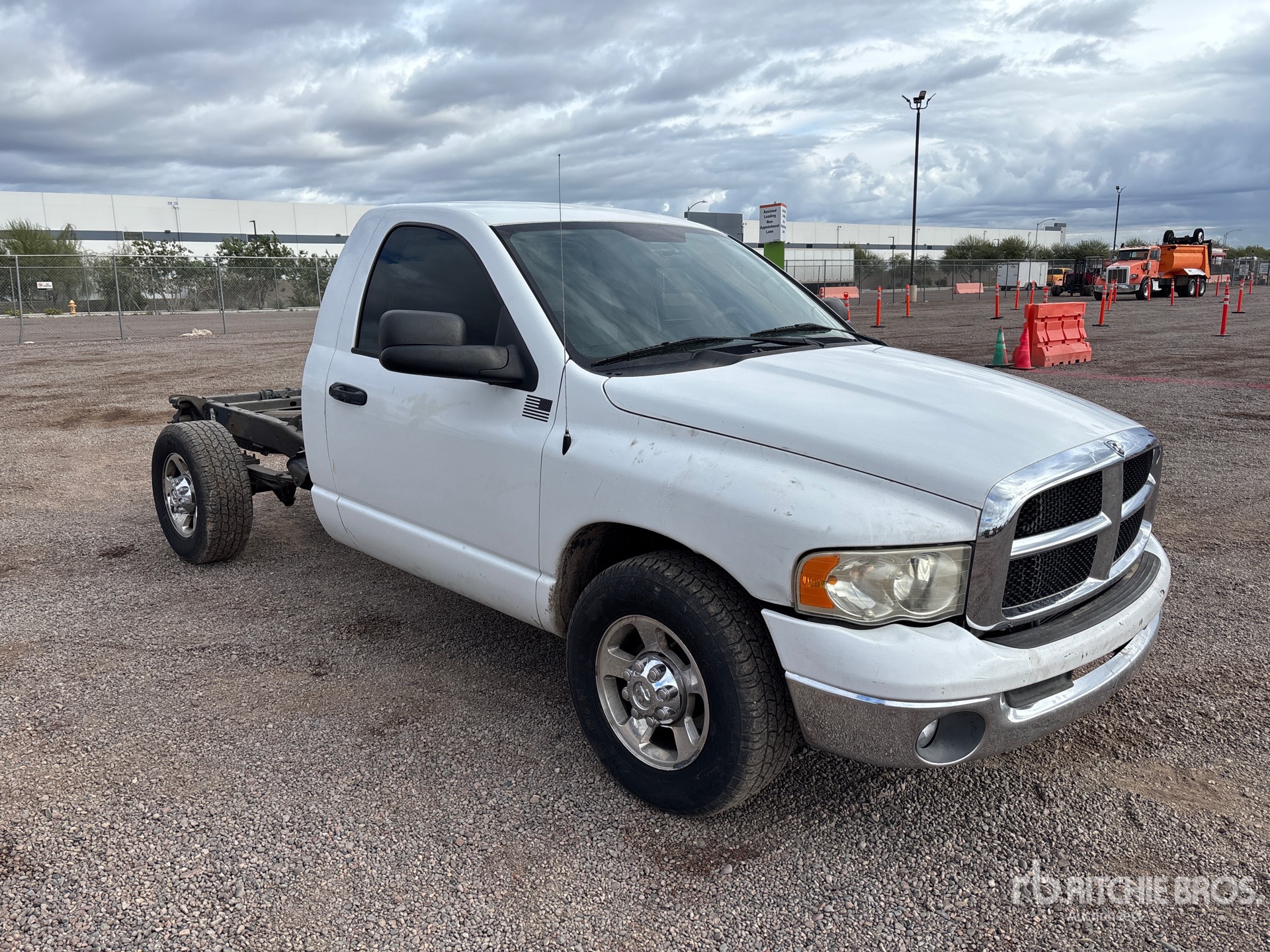 General Appearance with Picture, Right Front Corner