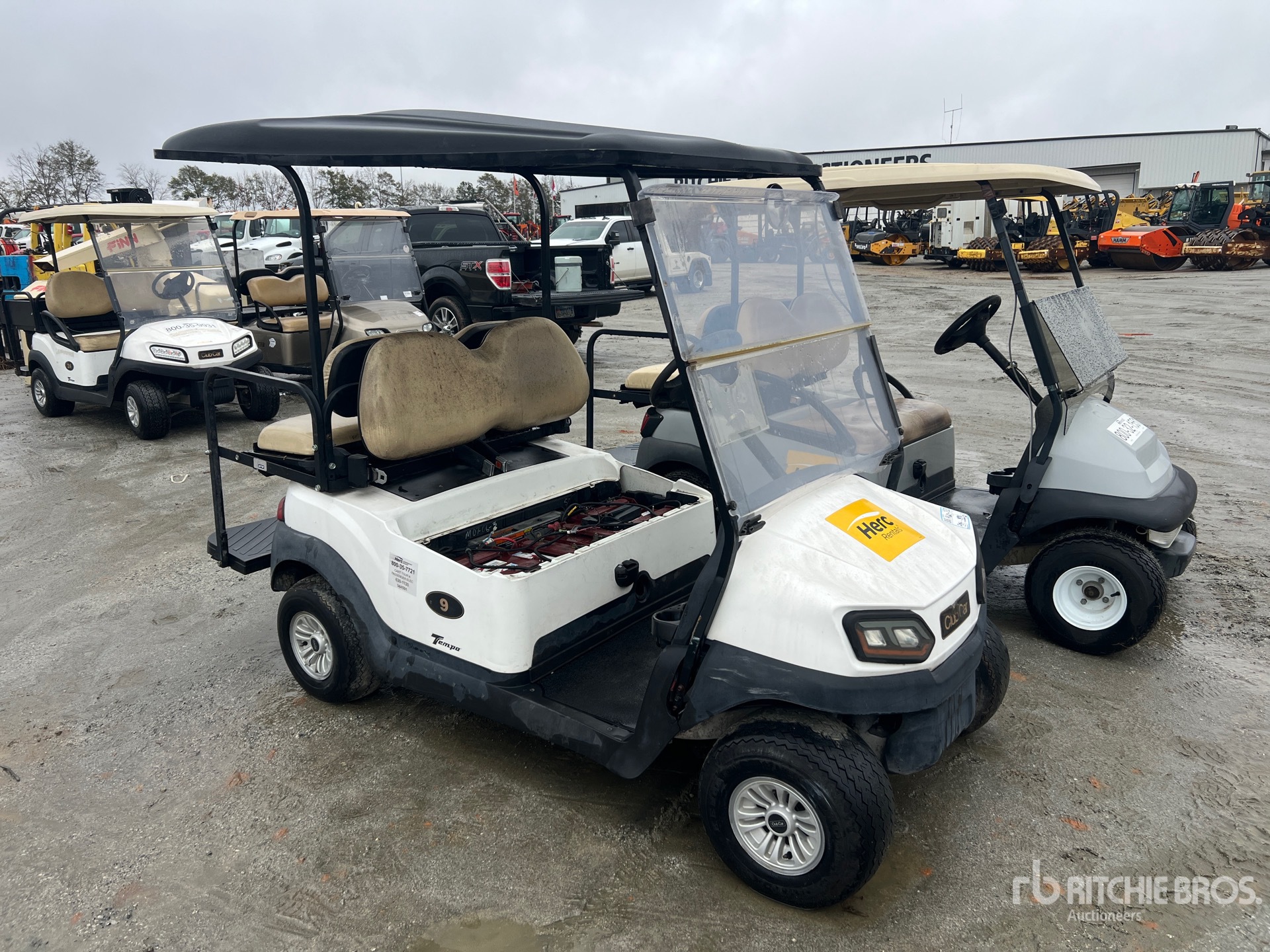 General Appearance with Image, coin avant droit