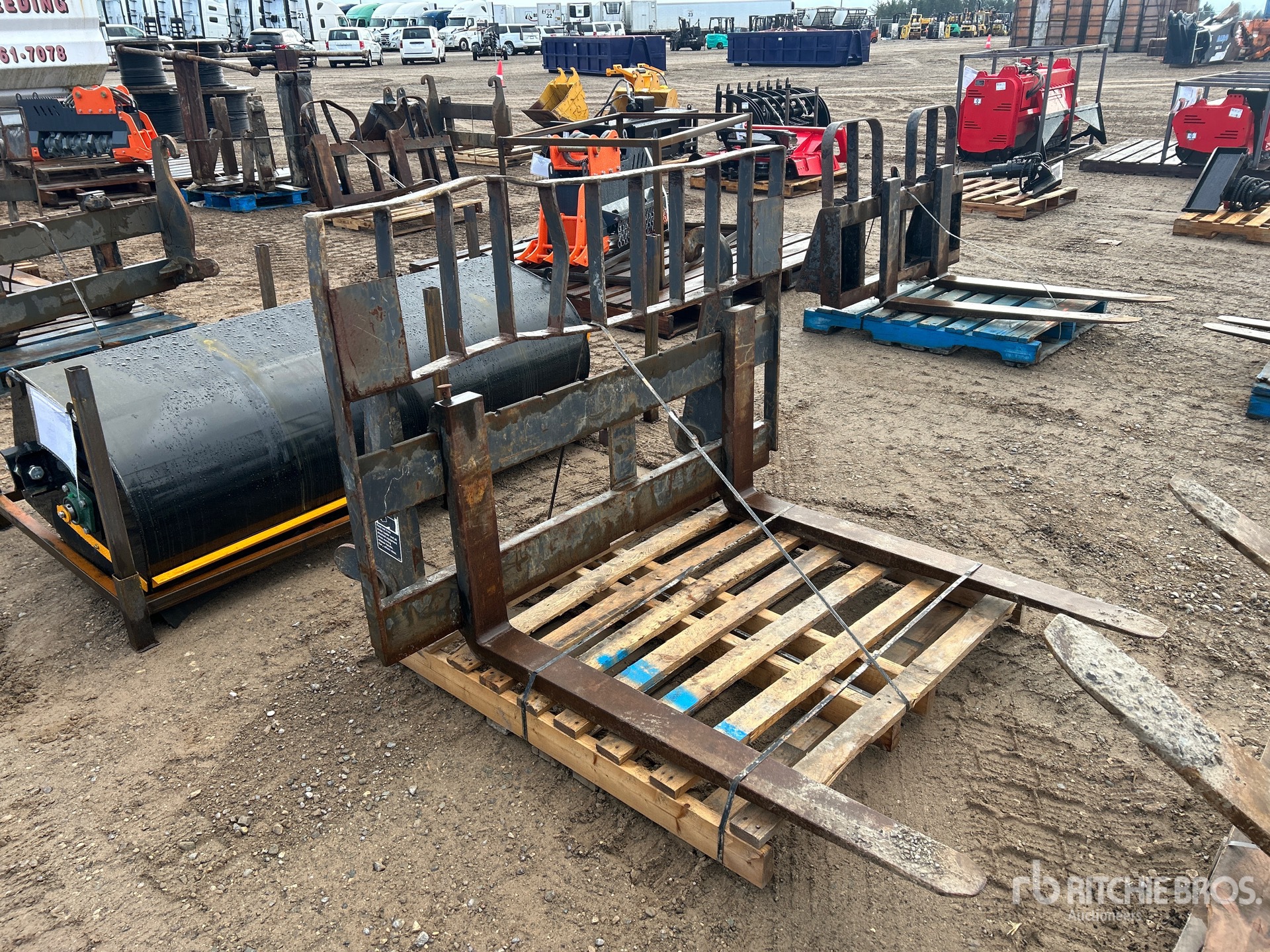 General Appearance with Picture, Right Front Corner