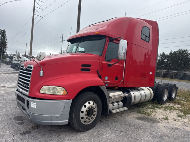 2016 Mack CXU613 Pinnacle 6x4 T/A Sleeper Truck Tractor (Inoperable)