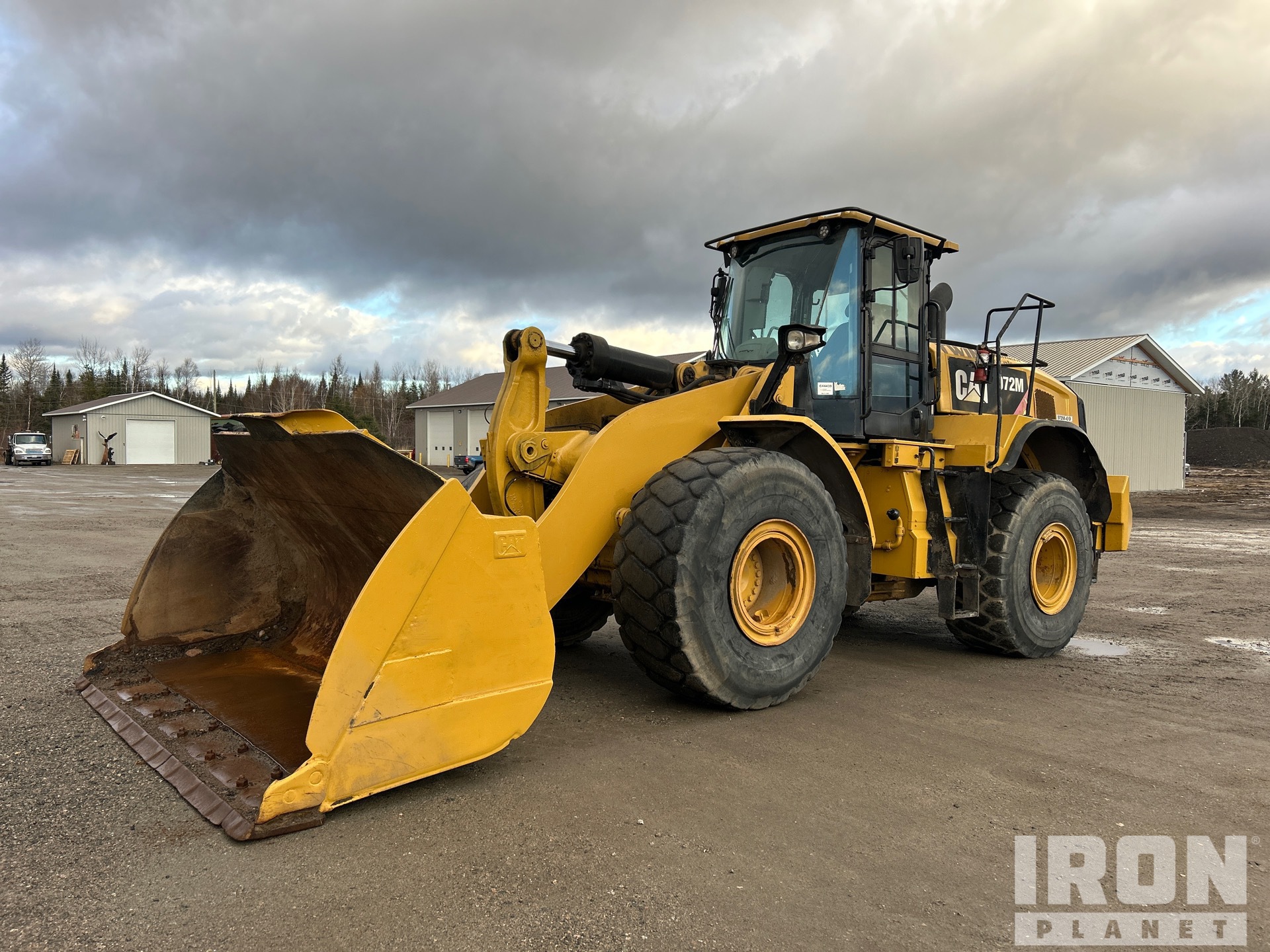 General Appearance with Featured Photo