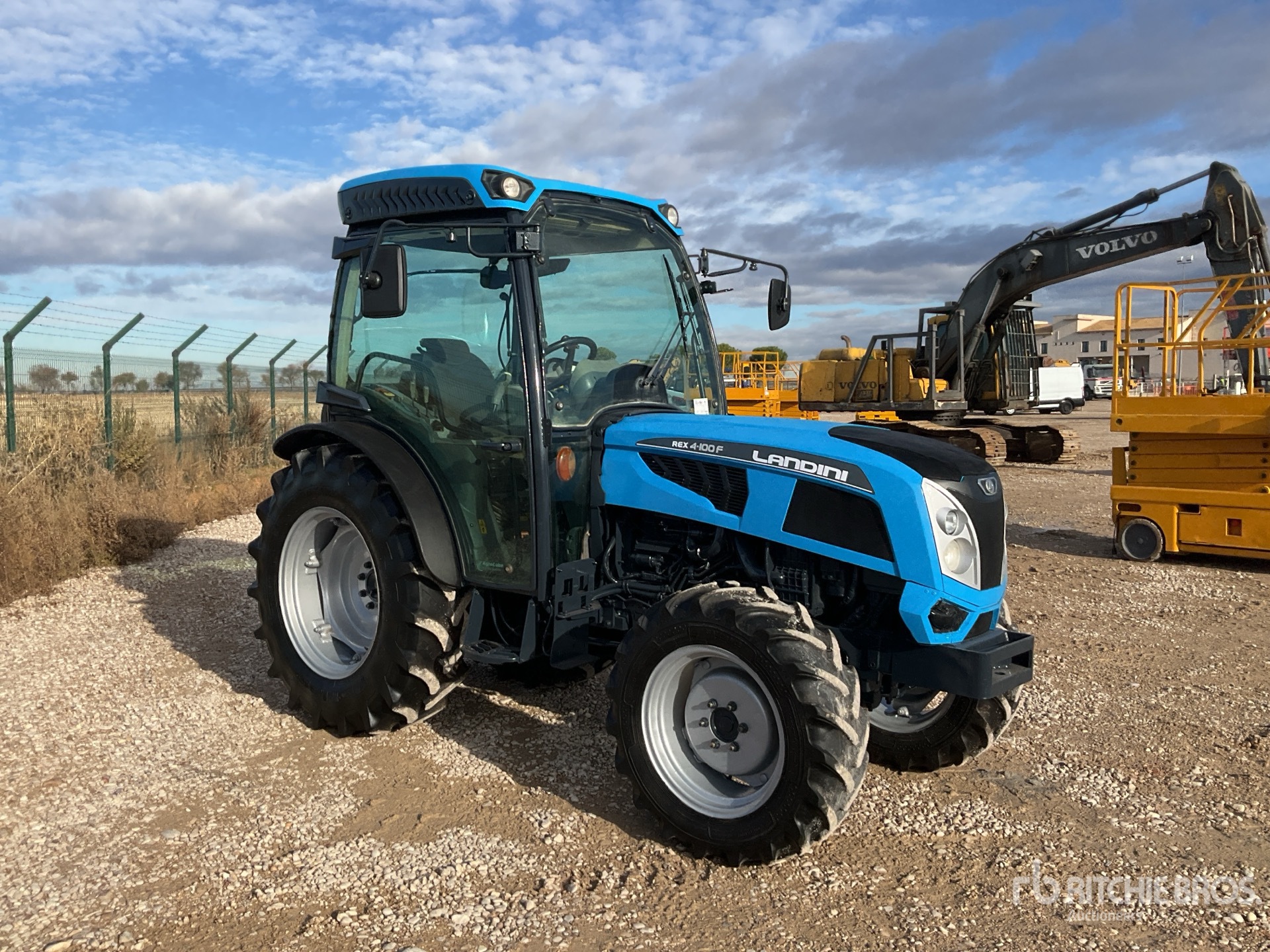 General Appearance with Picture, Right Front Corner