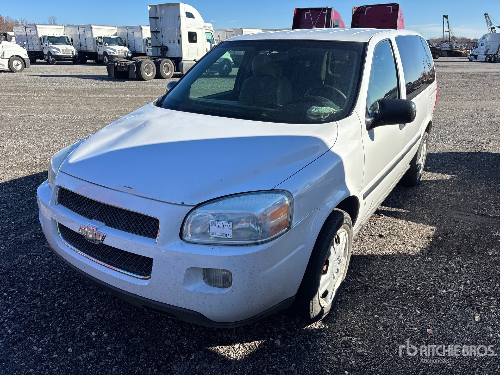 General Appearance with Picture, Left Front Corner