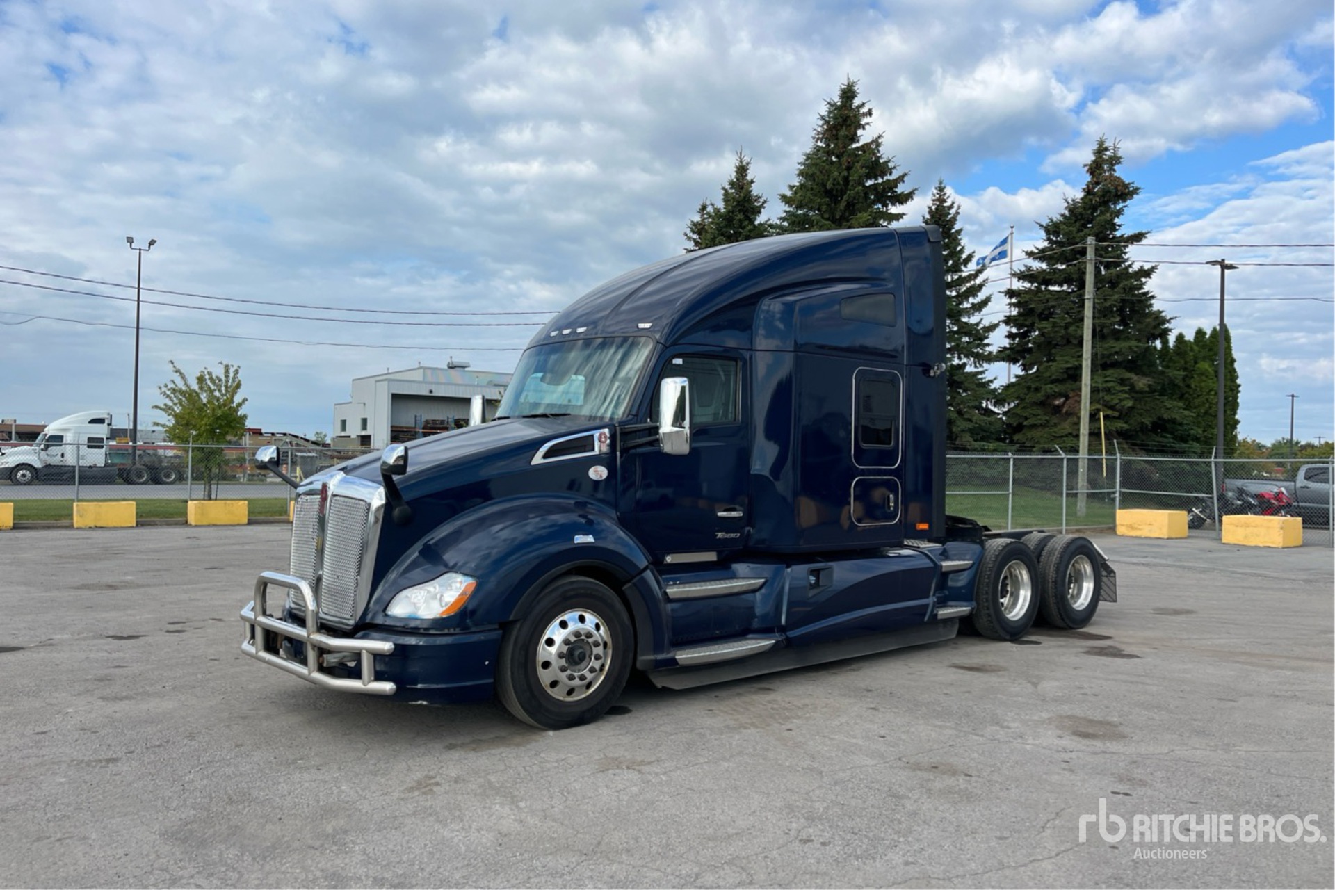 General Appearance with Picture, Left Front Corner