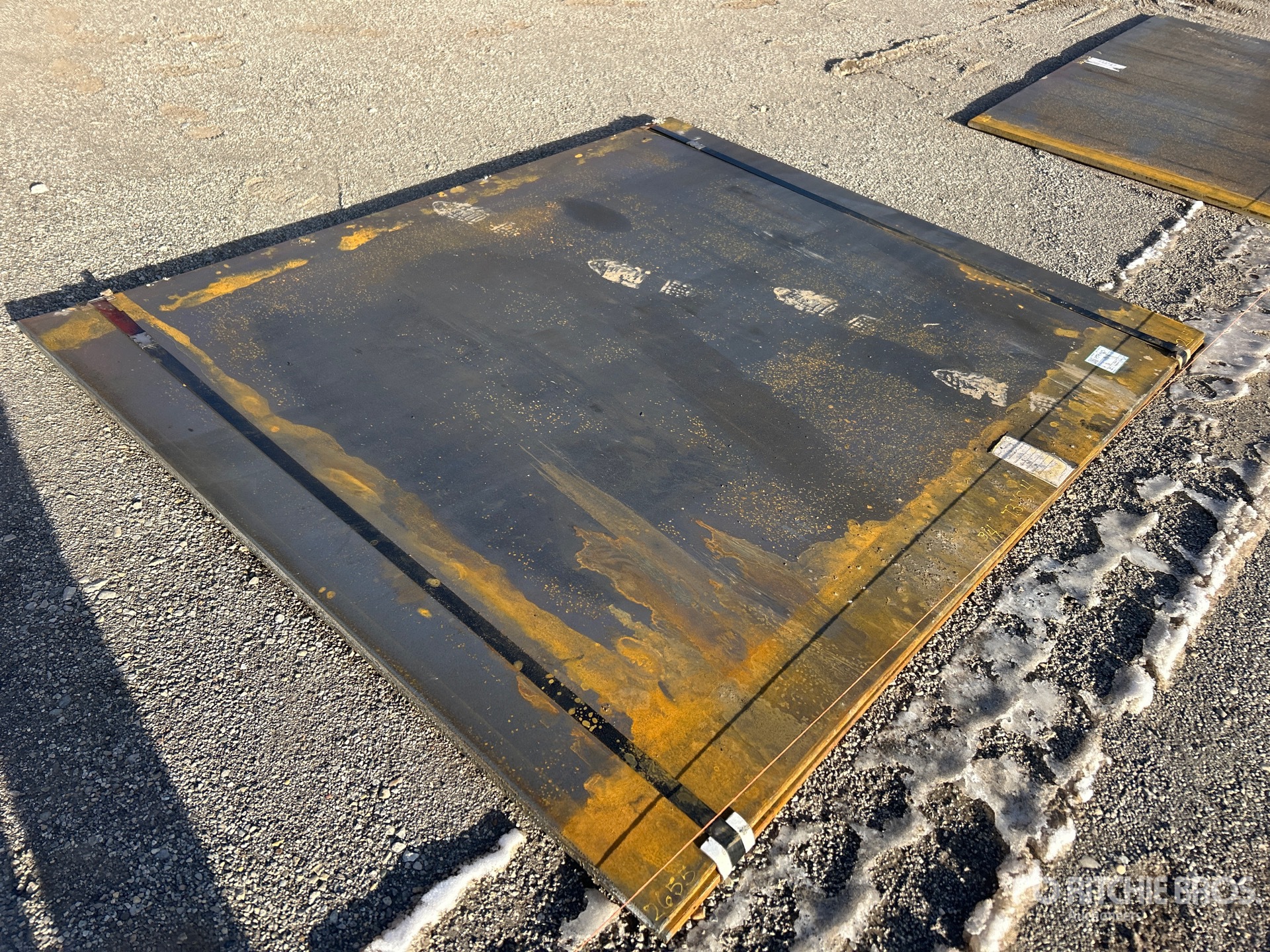 Aspect général with Image, coin avant droit