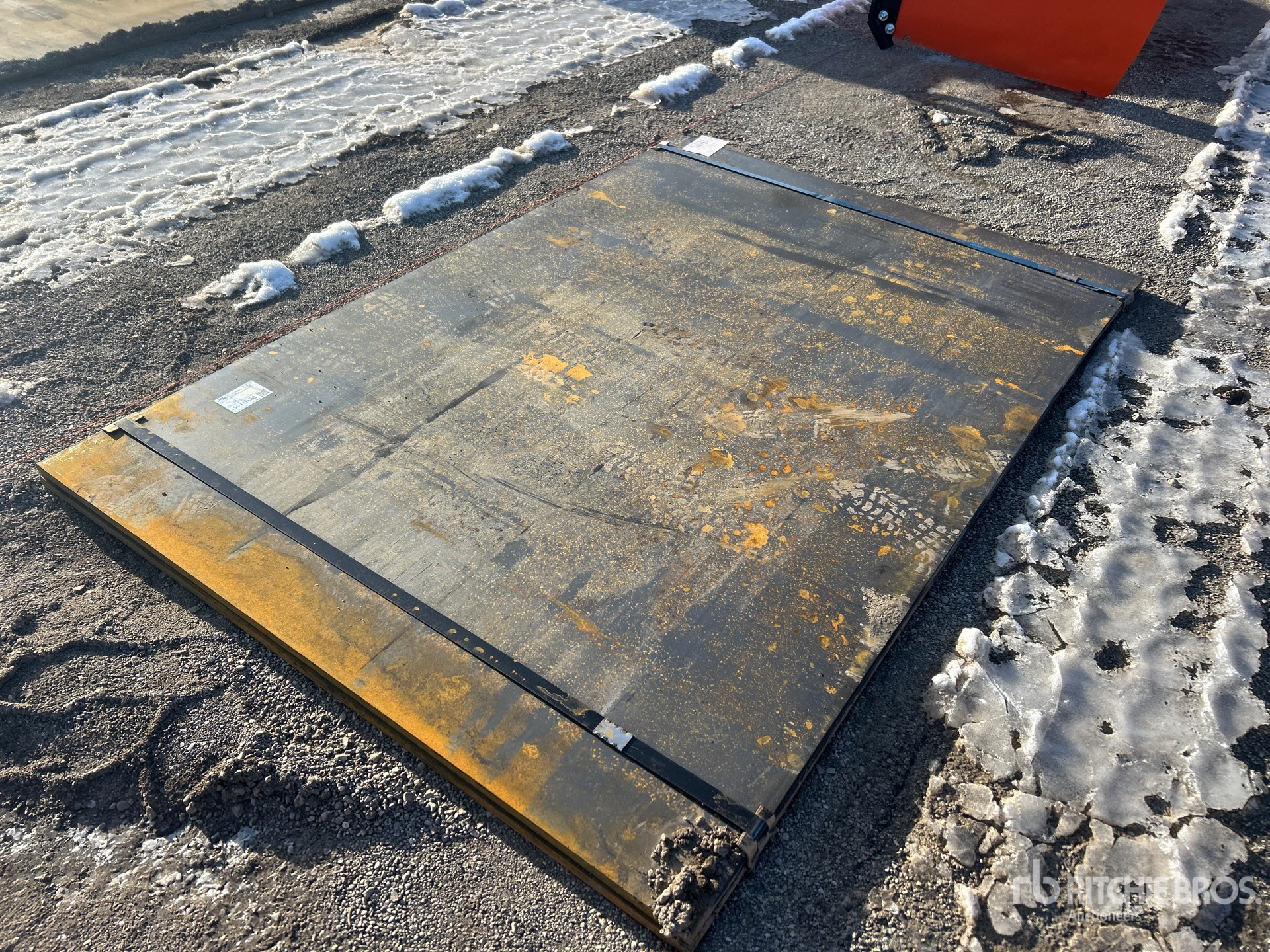 Aspect général with Image, coin arrière gauche