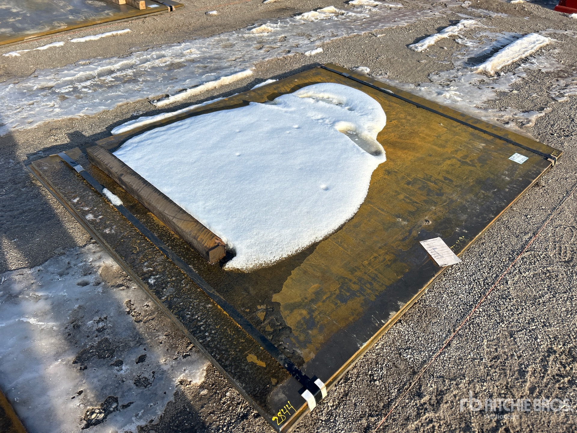 Aspect général with Image, coin avant droit