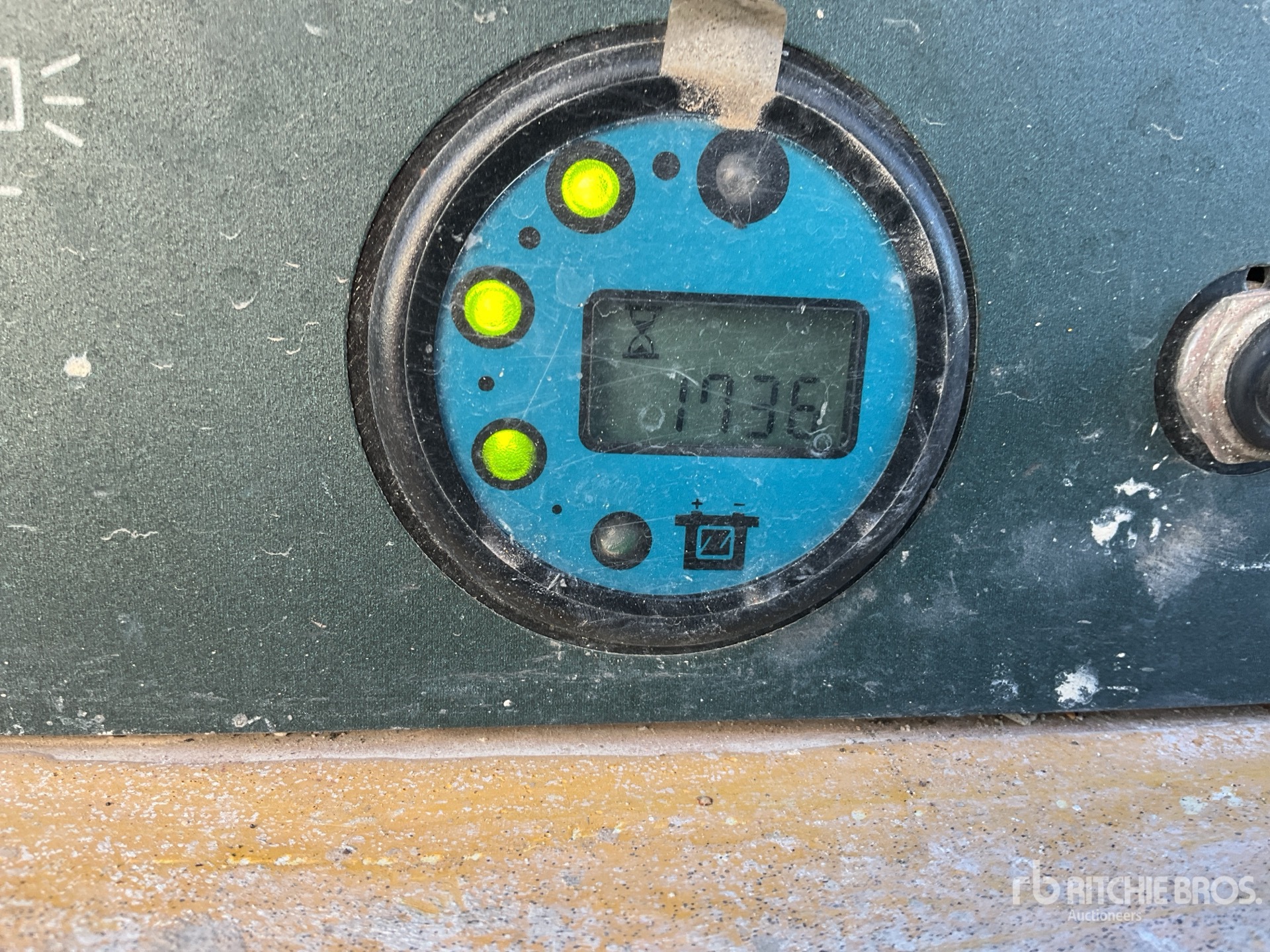 General Appearance with Hour Meter / Odometer