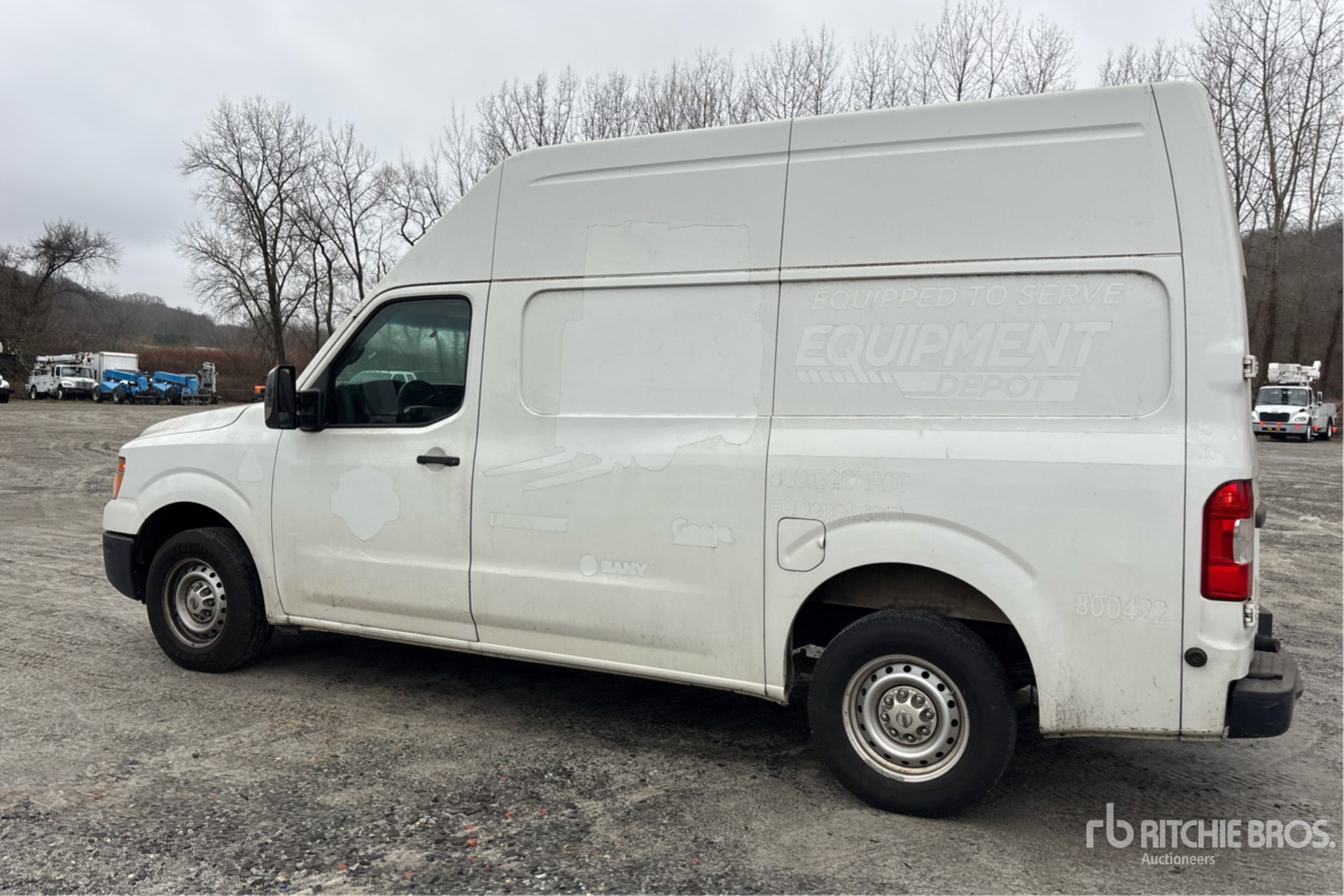 General Appearance with Picture, Left Rear Corner