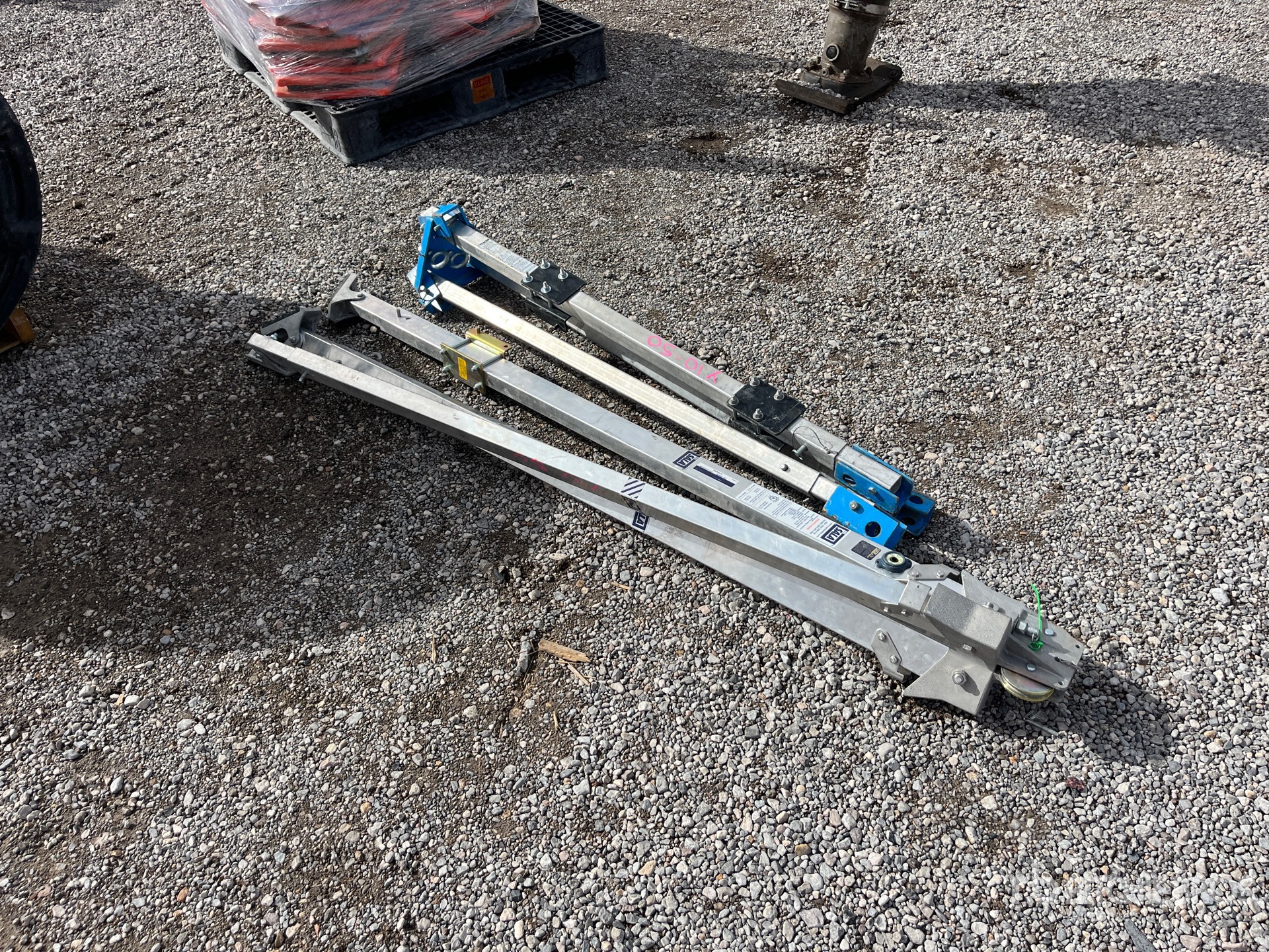 General Appearance with Bild, Ecke vorne rechts