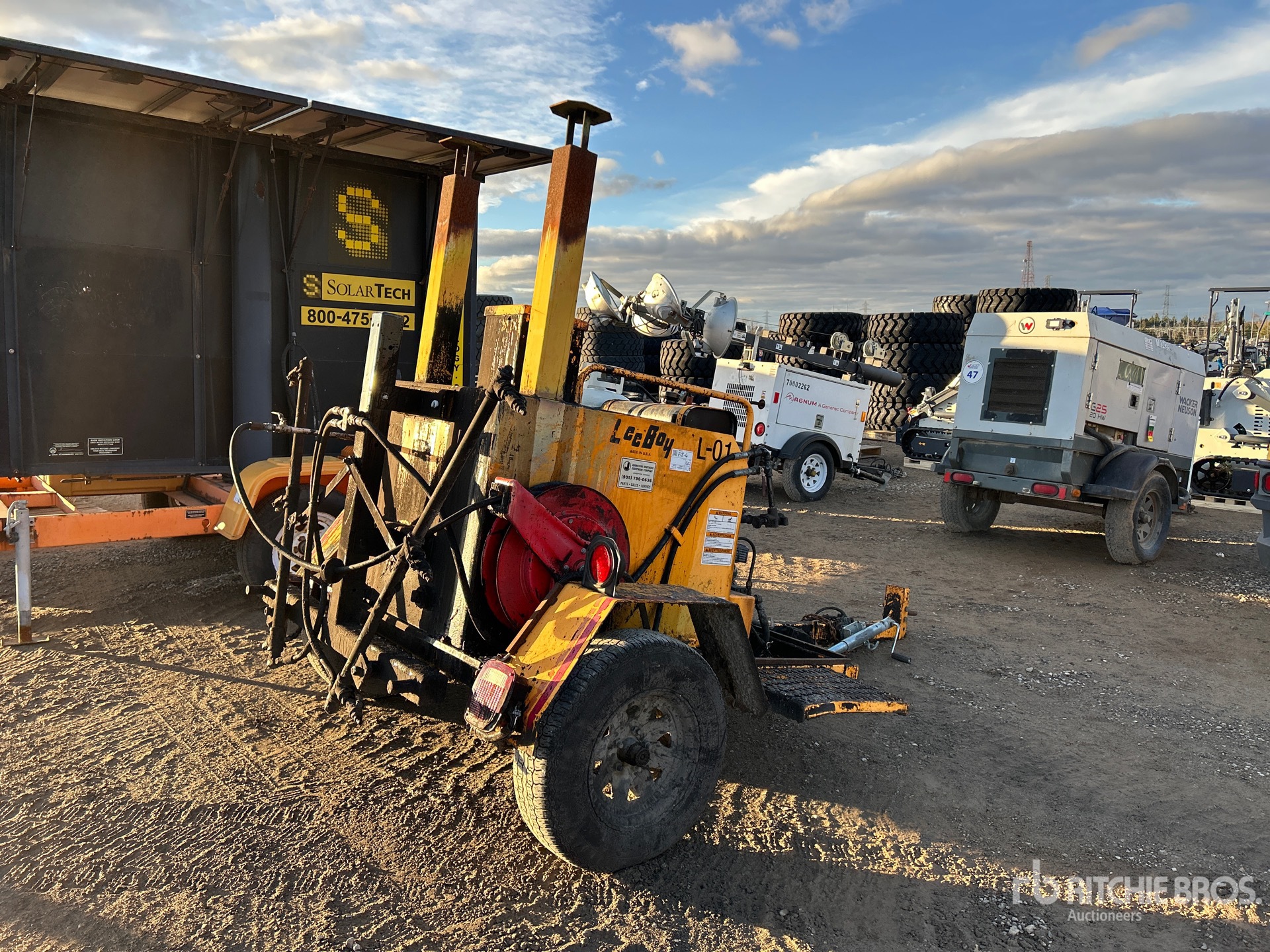 General Appearance with Picture, Right Rear Corner