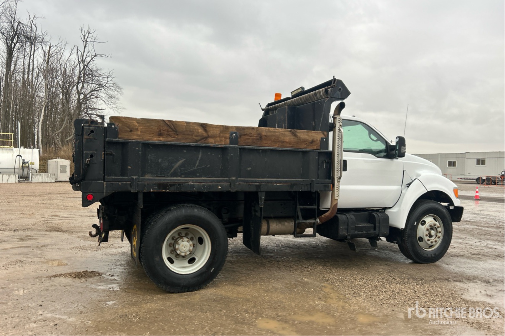 General Appearance with Imagen: esquina trasera derecha