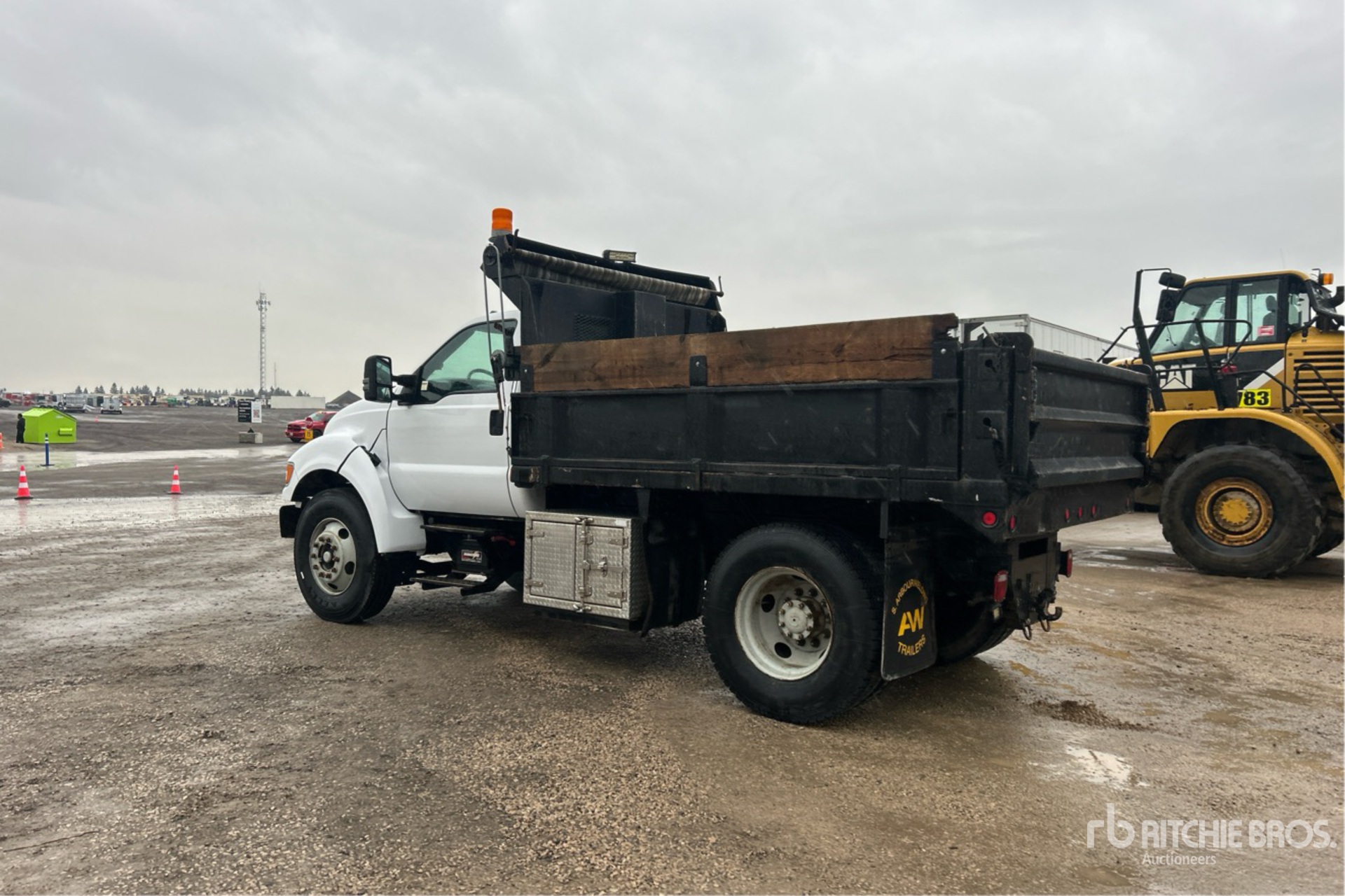 General Appearance with Imagen: esquina trasera izquierda