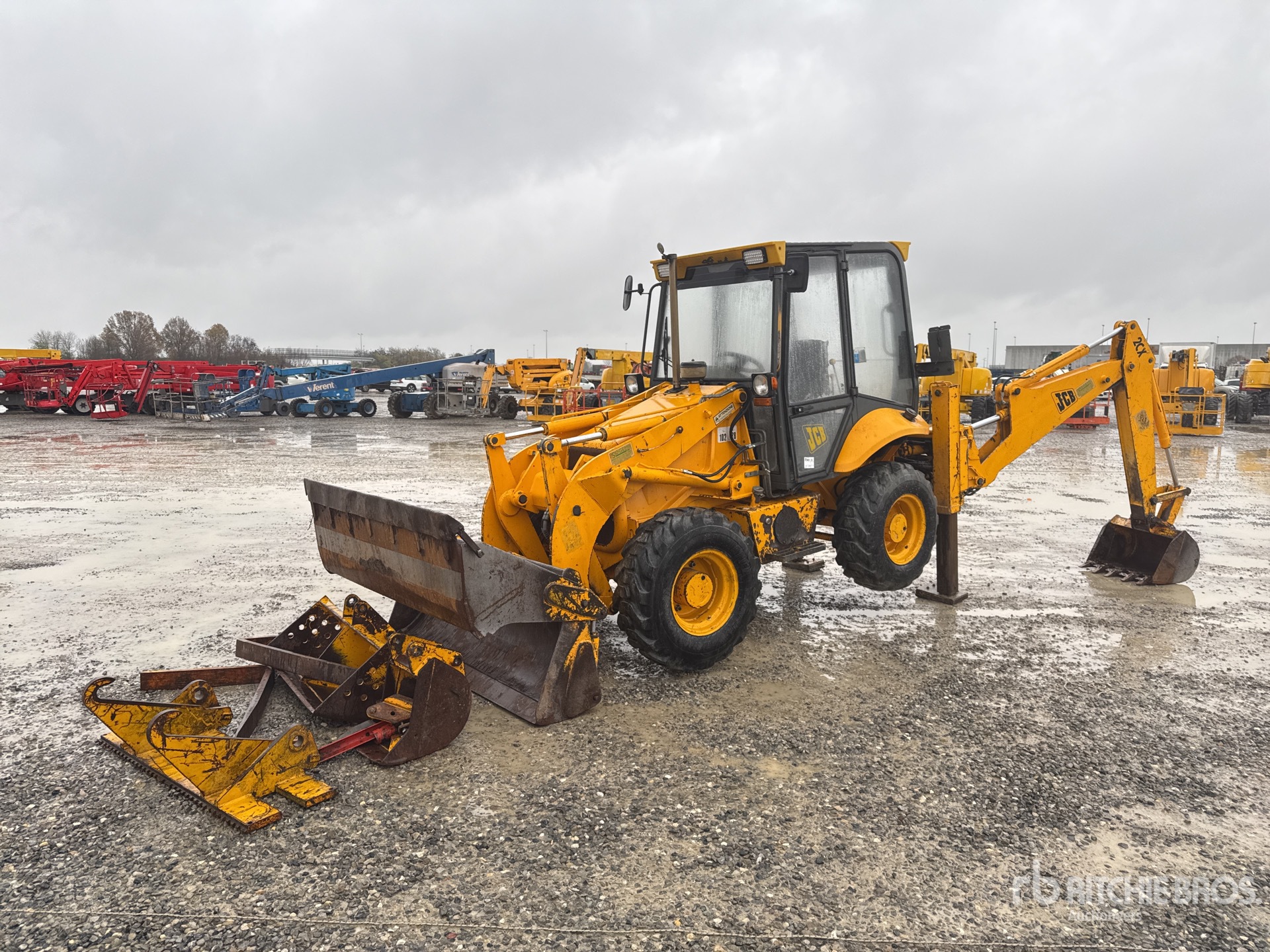 General Appearance with Foto, angolo anteriore sinistro