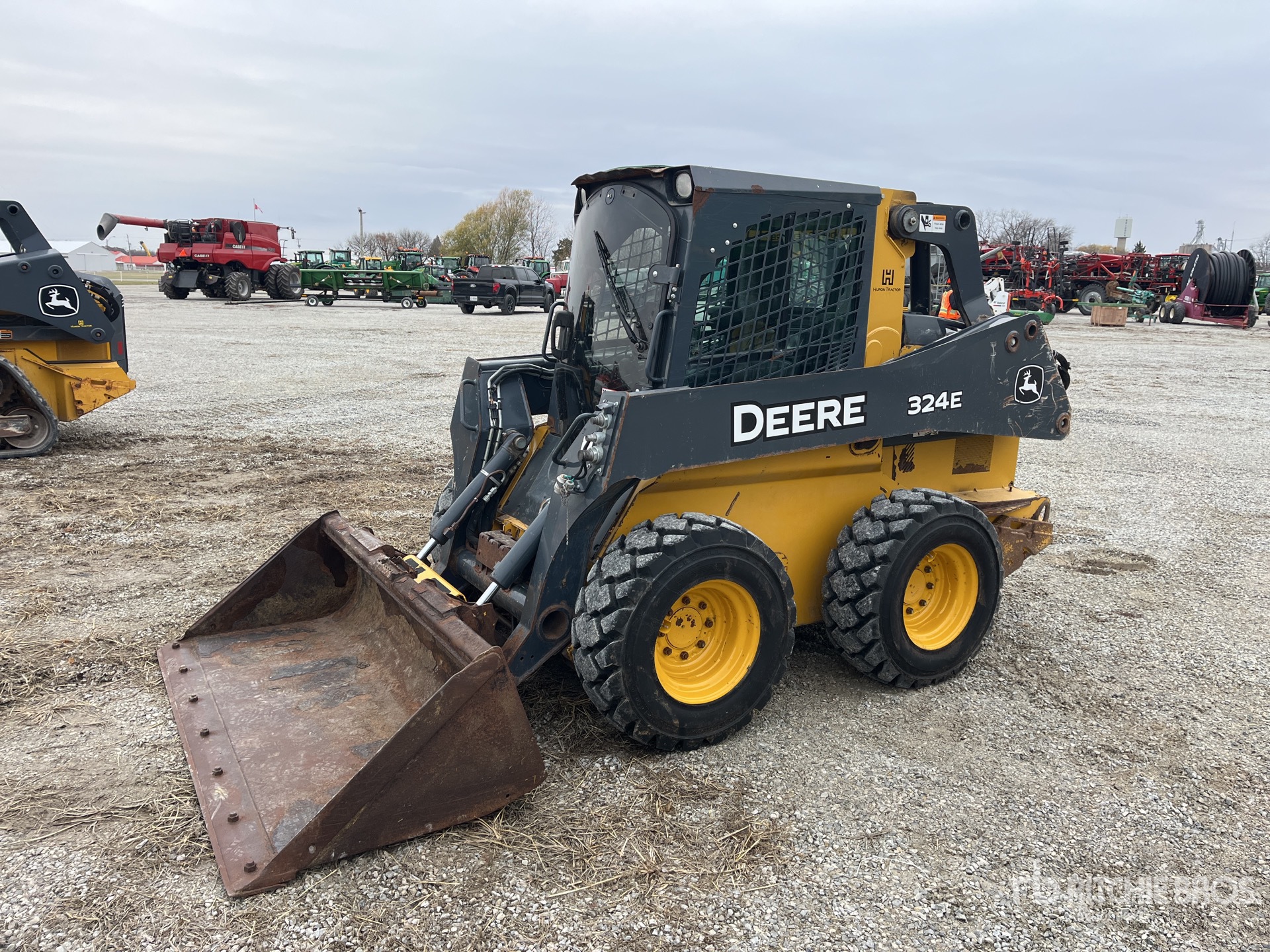 General Appearance with Bild, Ecke vorne links