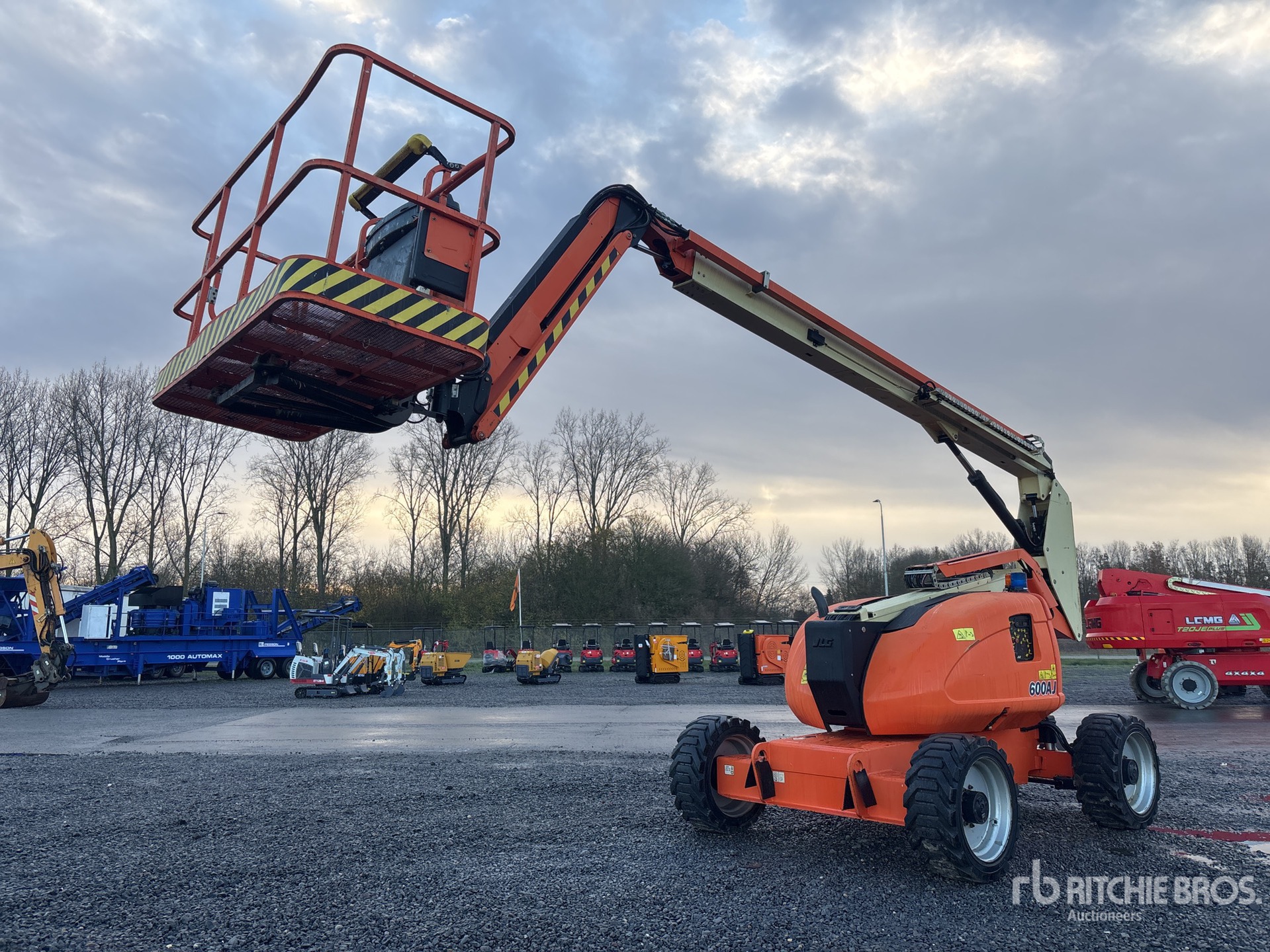 General Appearance with Imagen: esquina trasera derecha