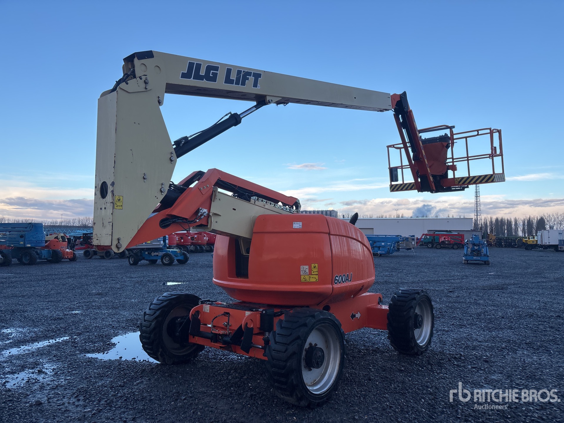 General Appearance with Imagen: esquina delantera izquierda