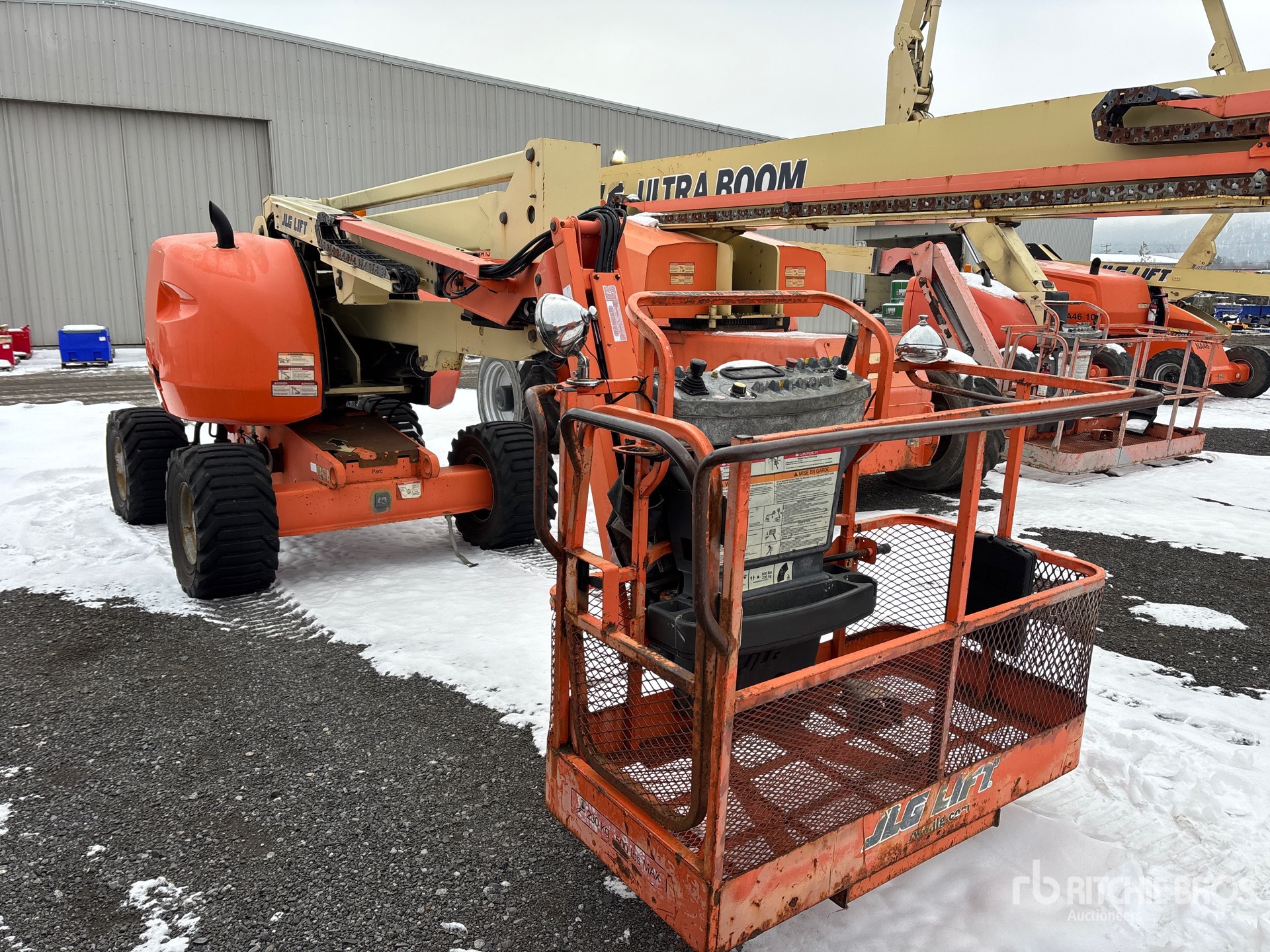 General Appearance with Picture, Right Front Corner