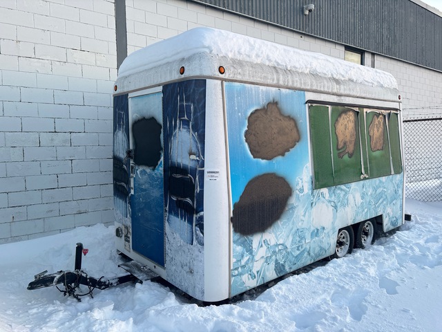 1994 Fibre Core 13 ft 6 in T/A Food Concession Trailer