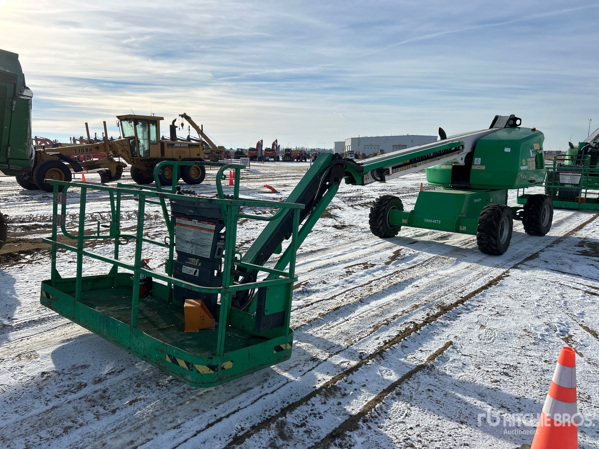 General Appearance with Imagen: esquina delantera izquierda