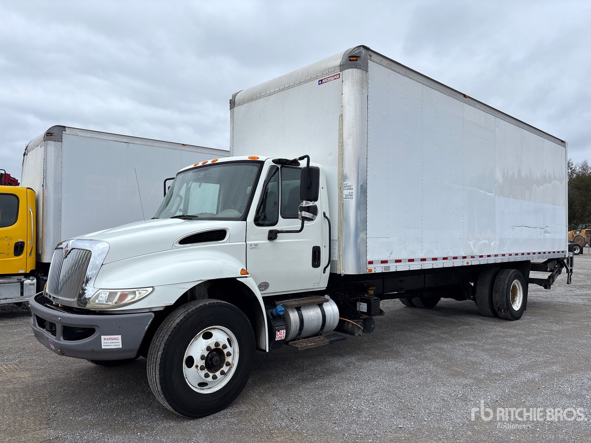 Aspect général with Image, coin avant gauche