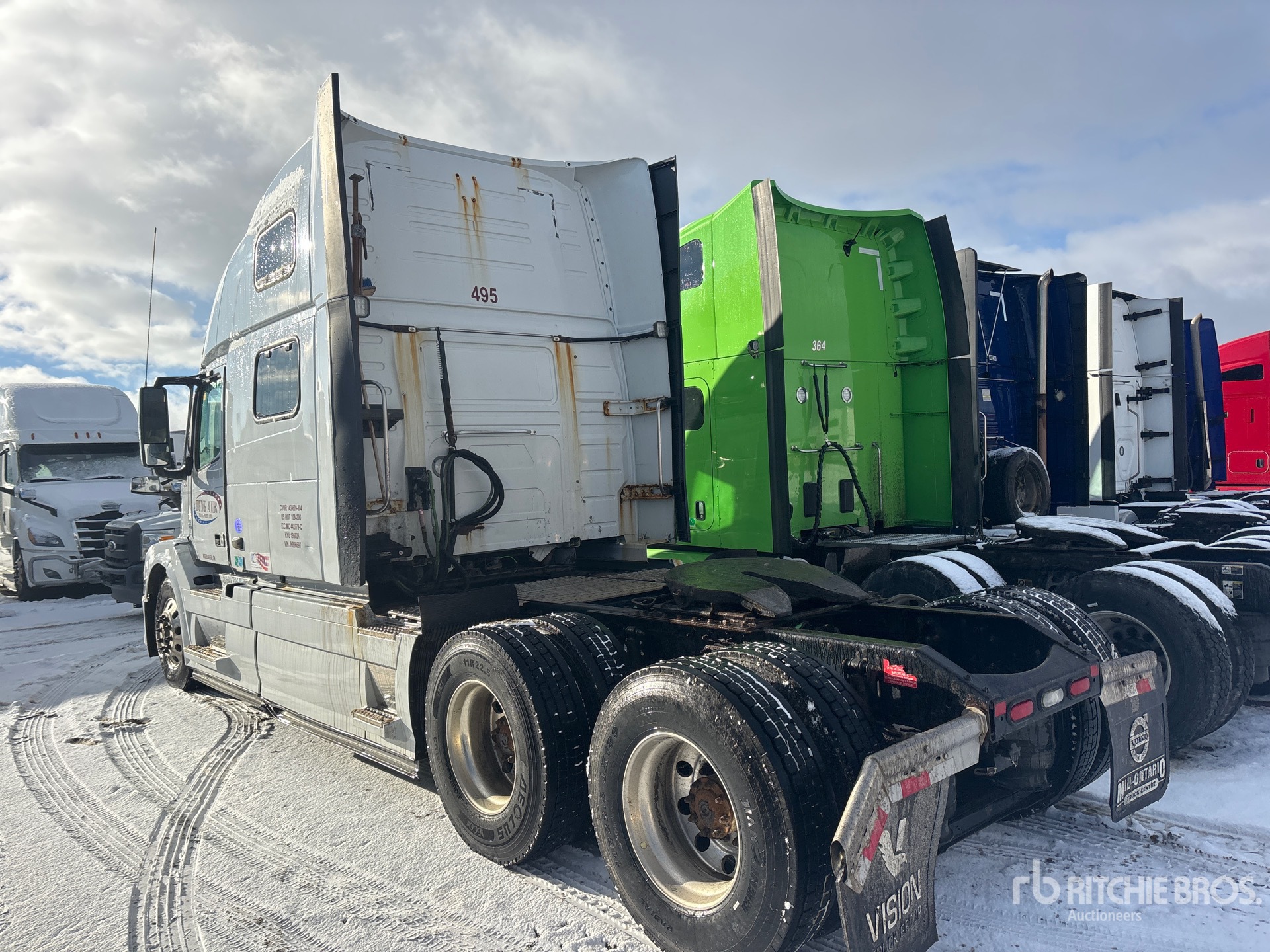 General Appearance with Picture, Left Rear Corner