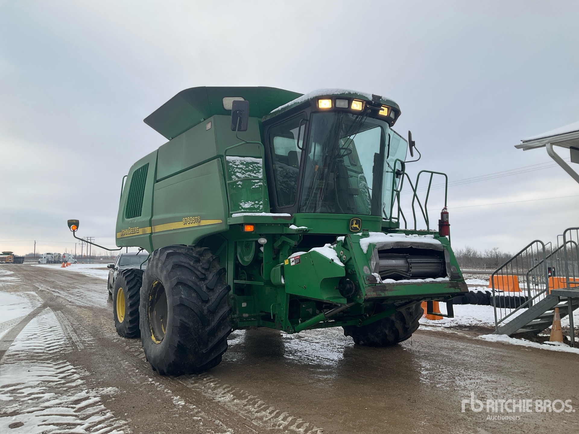 General Appearance with Picture, Right Front Corner