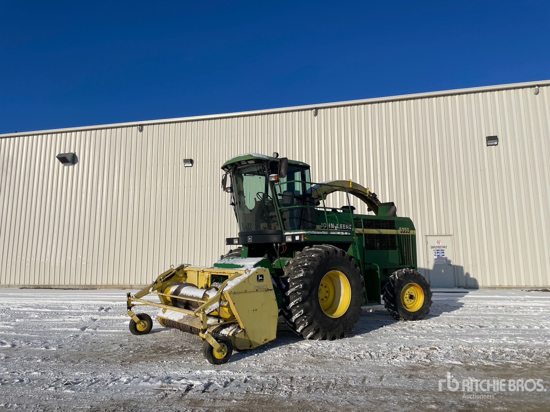 General Appearance with Featured Photo