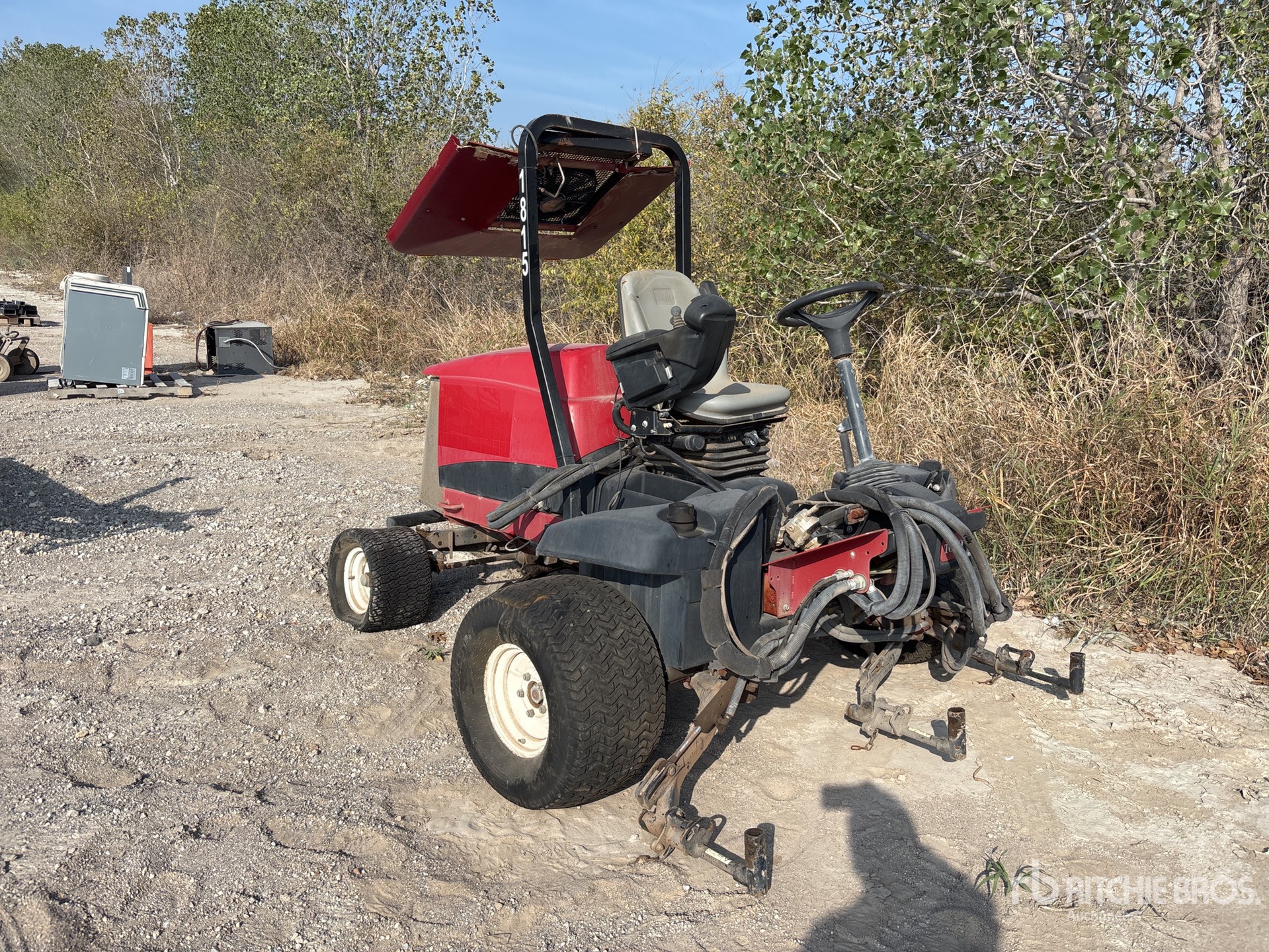 General Appearance with Picture, Right Front Corner