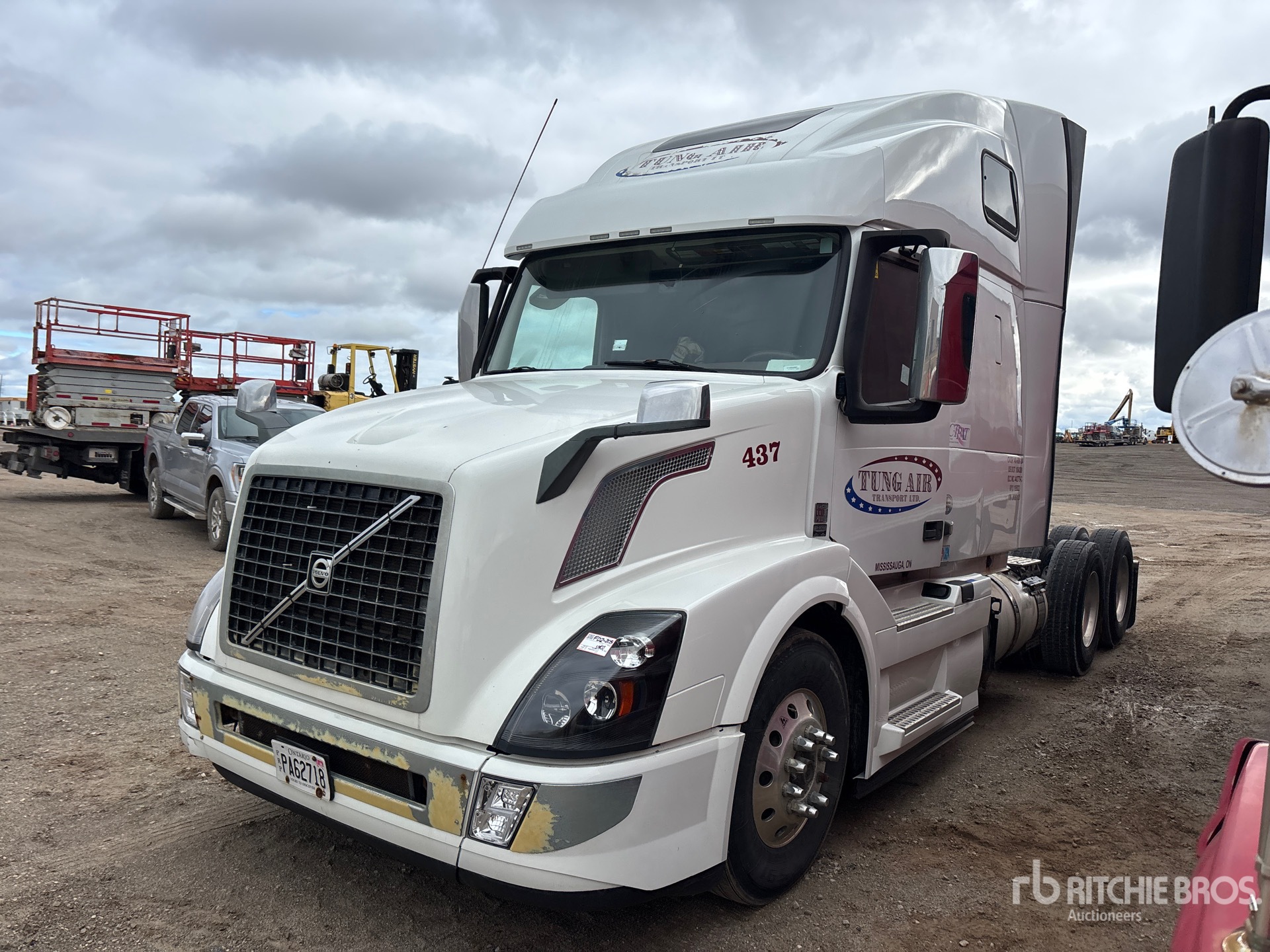 General Appearance with Picture, Left Front Corner