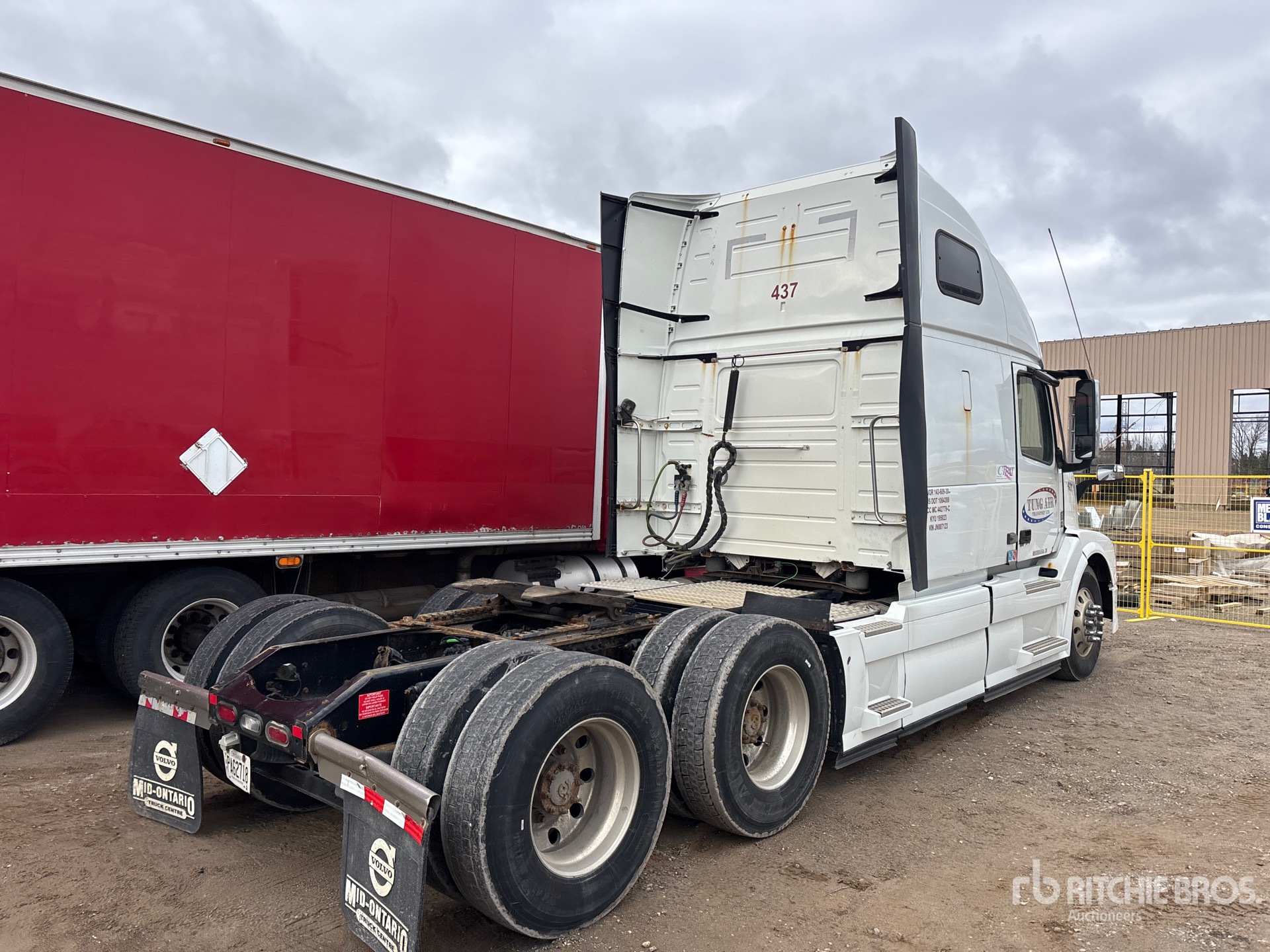 General Appearance with Picture, Right Rear Corner