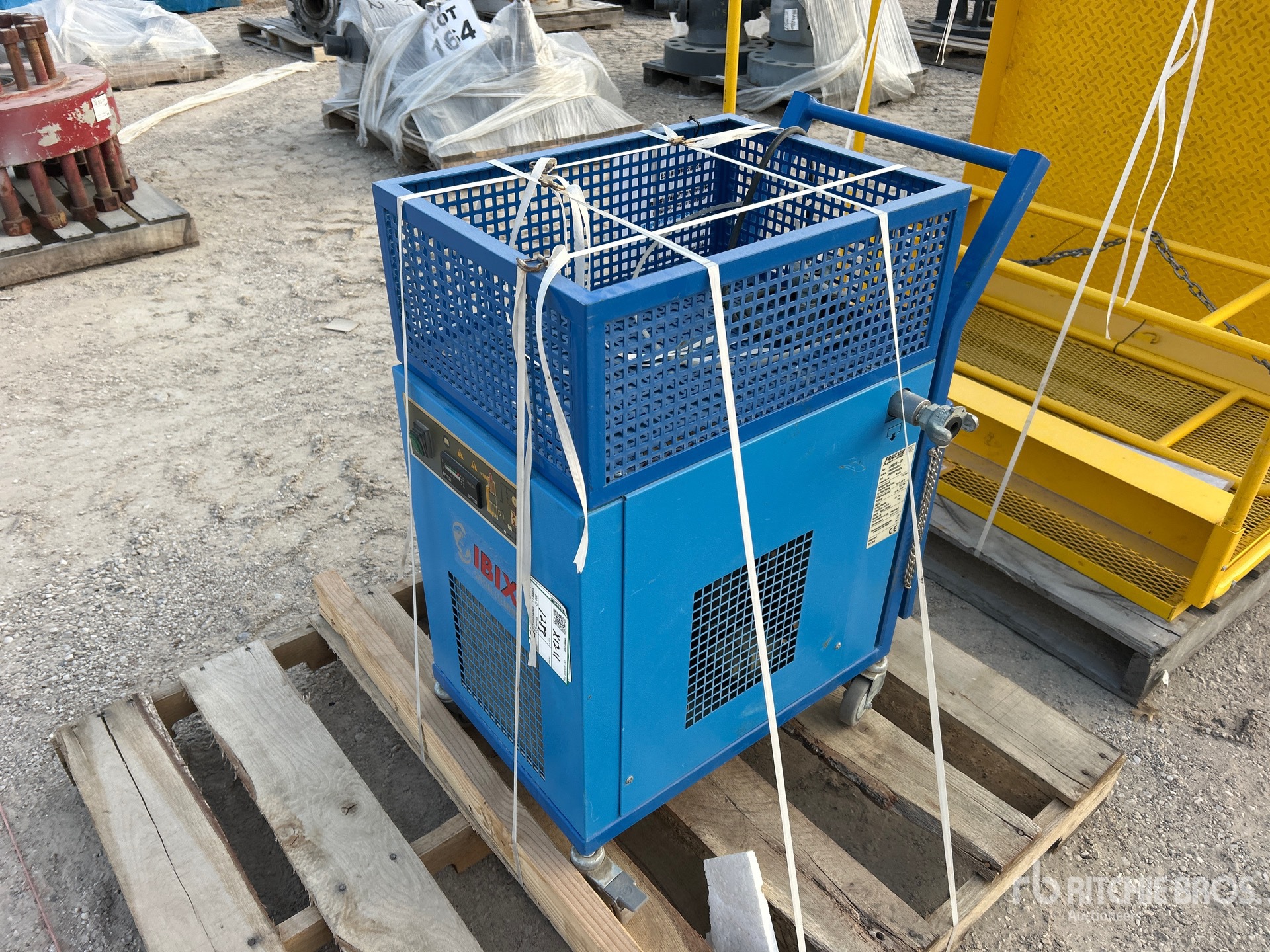 Aspect général with Image, coin avant gauche