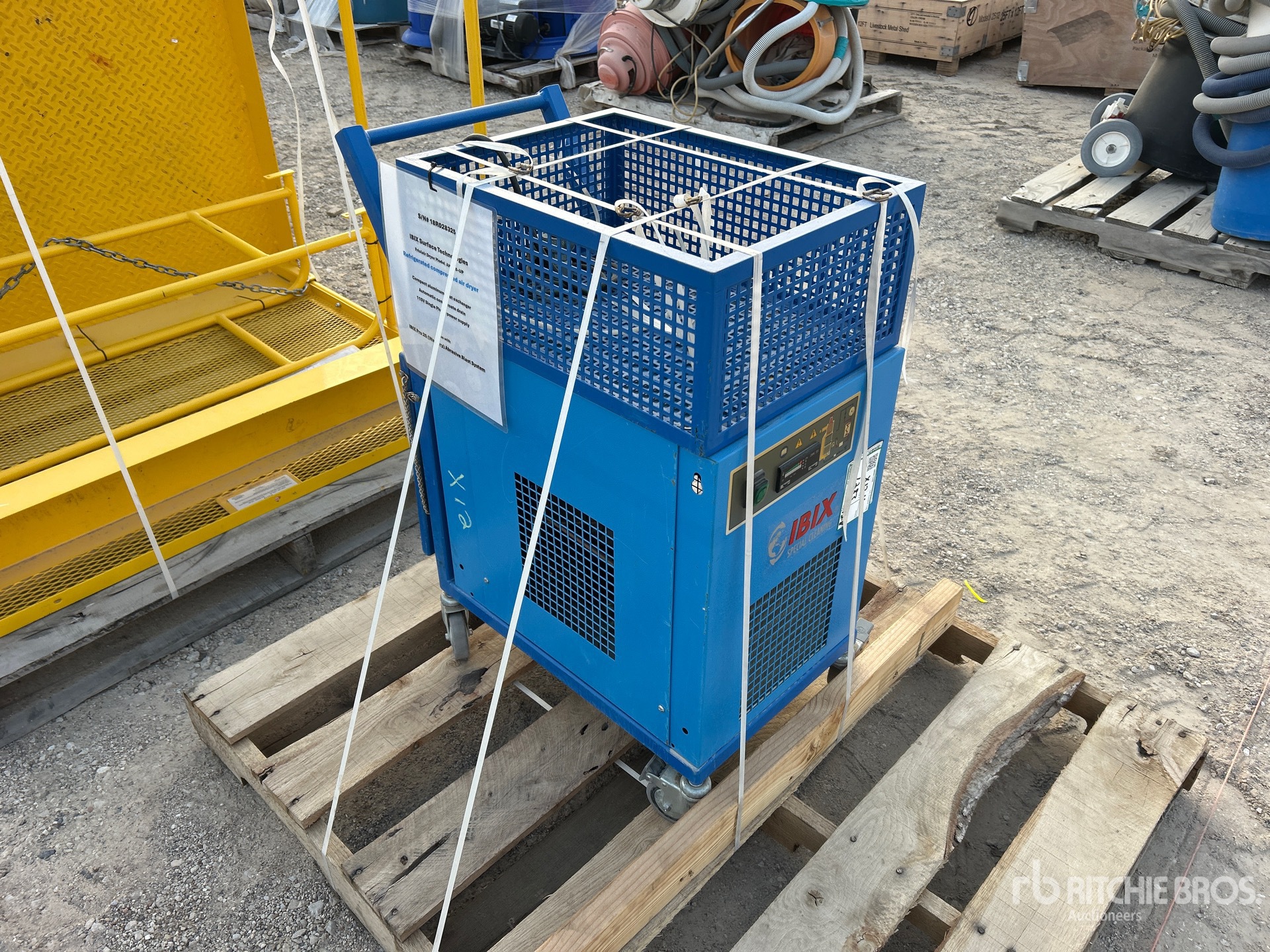 Aspect général with Image, coin avant droit