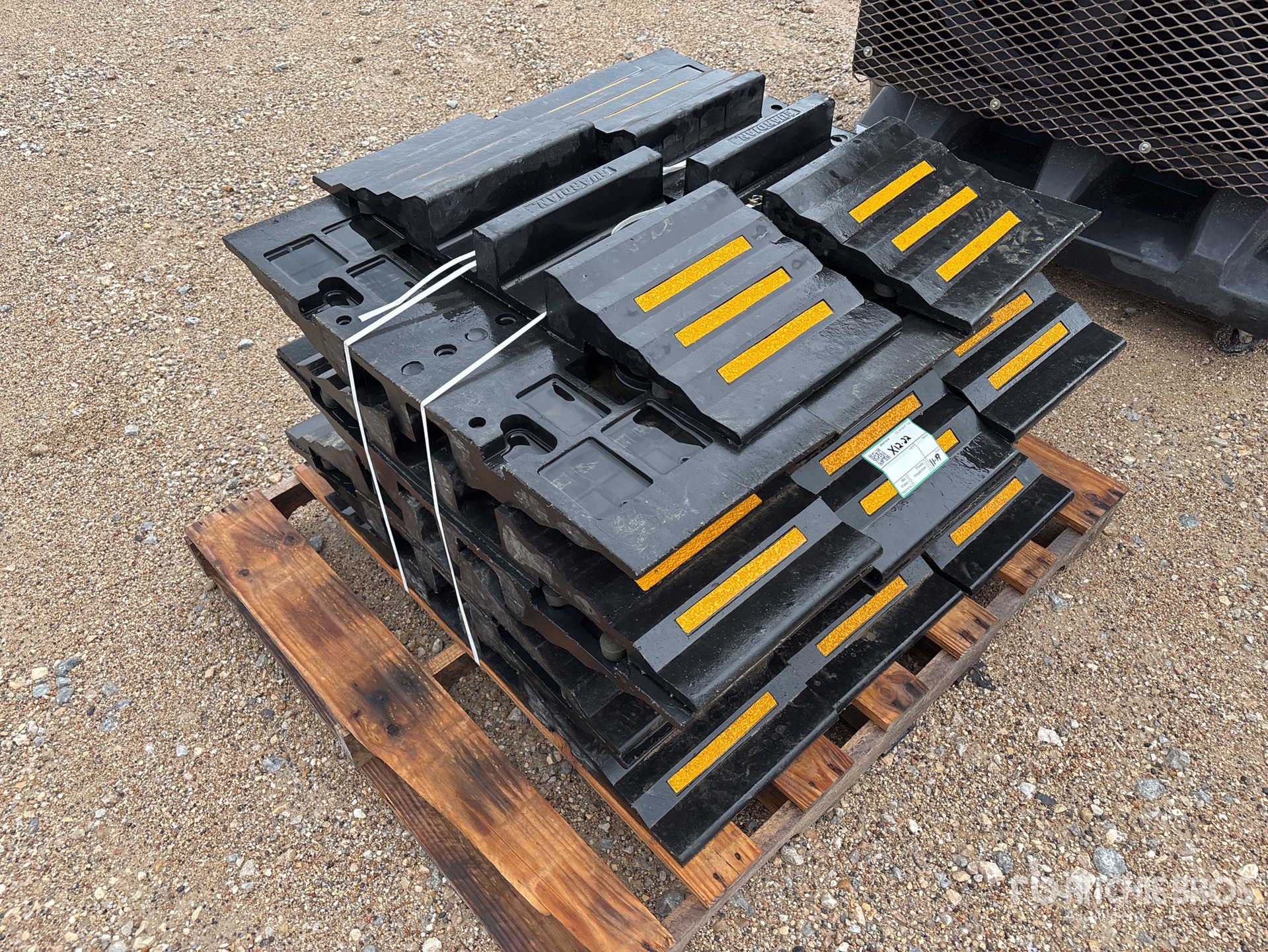 General Appearance with Bild, Ecke hinten rechts