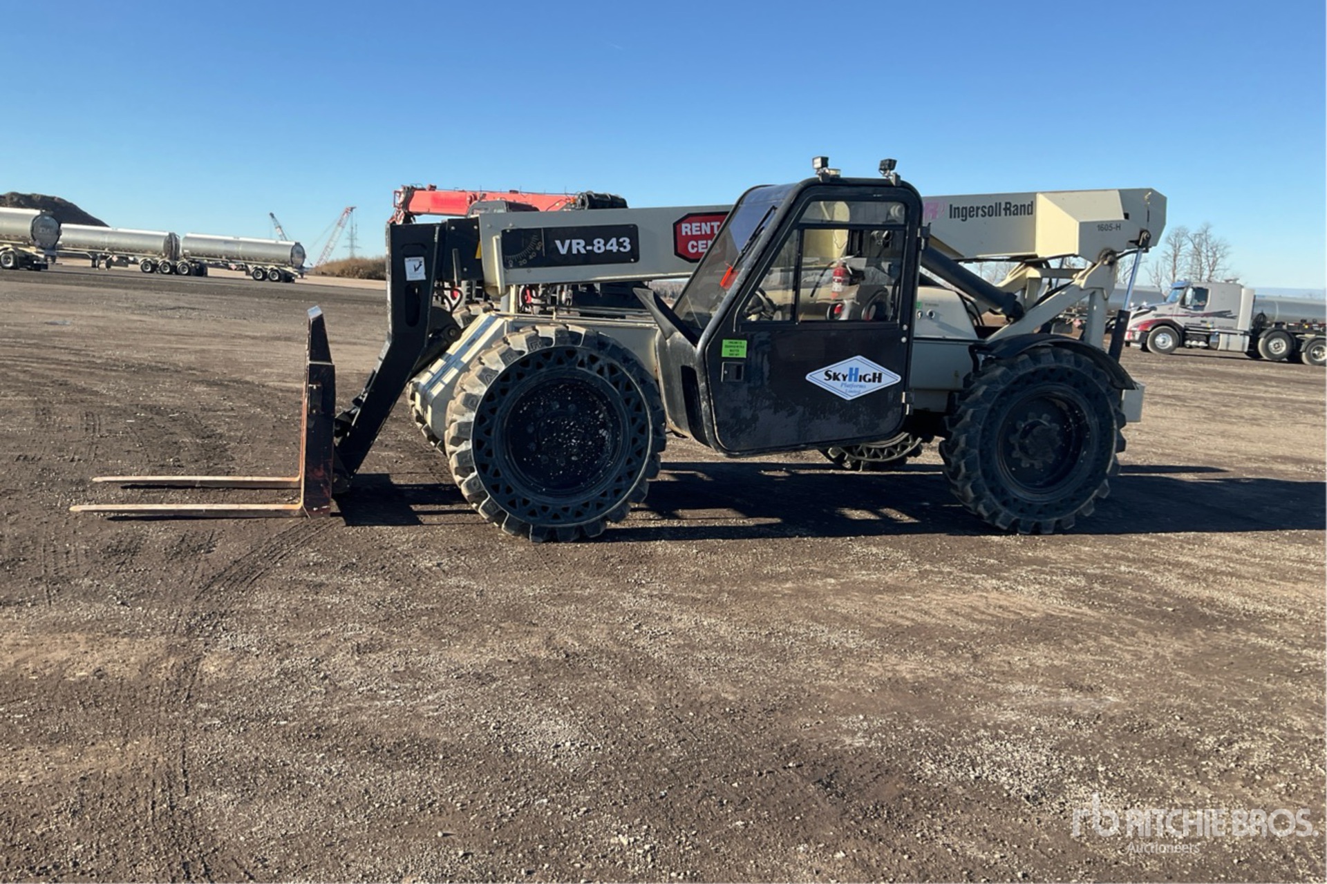 General Appearance with Picture, Left Front Corner