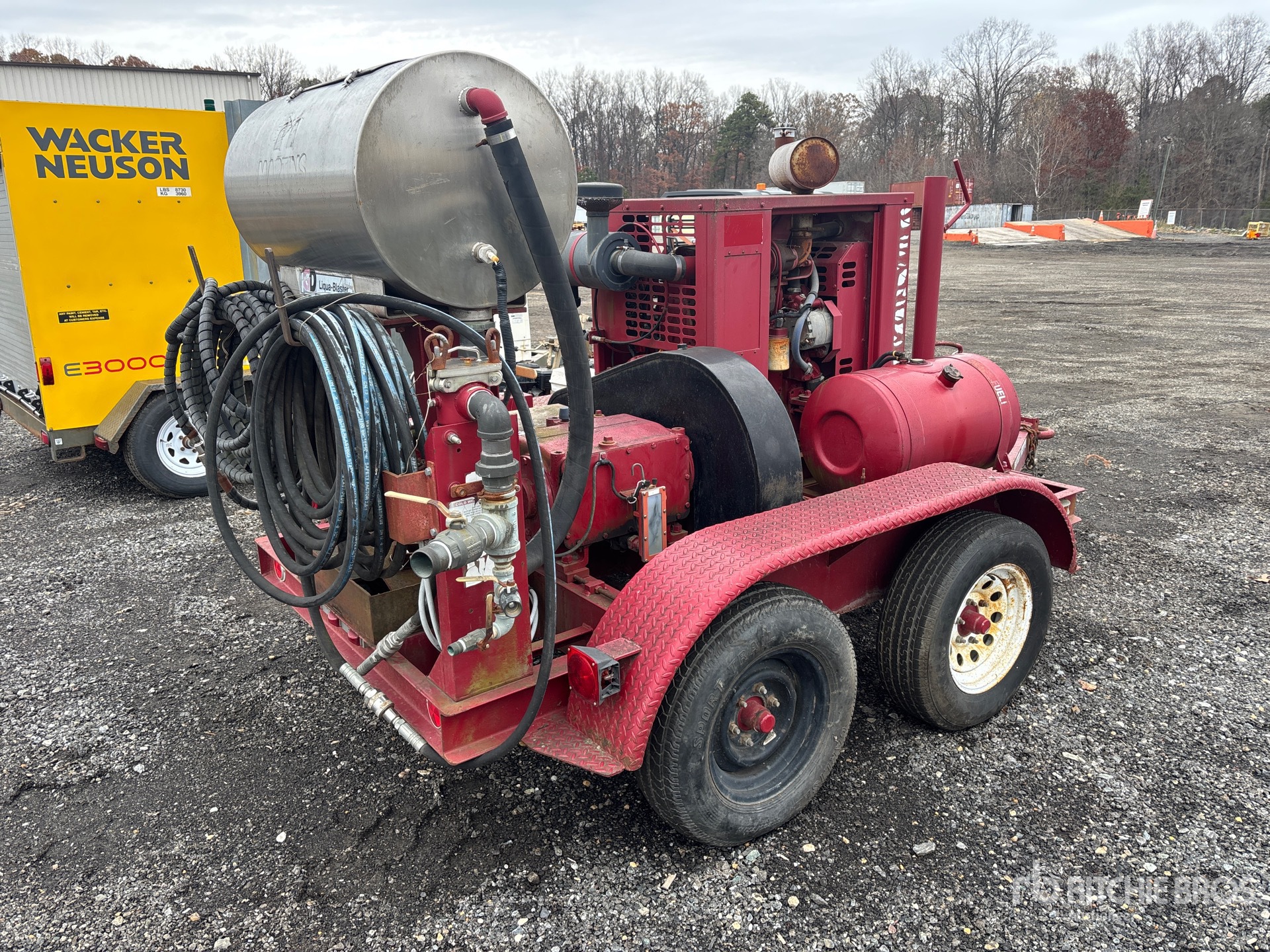 General Appearance with Imagen: esquina trasera derecha