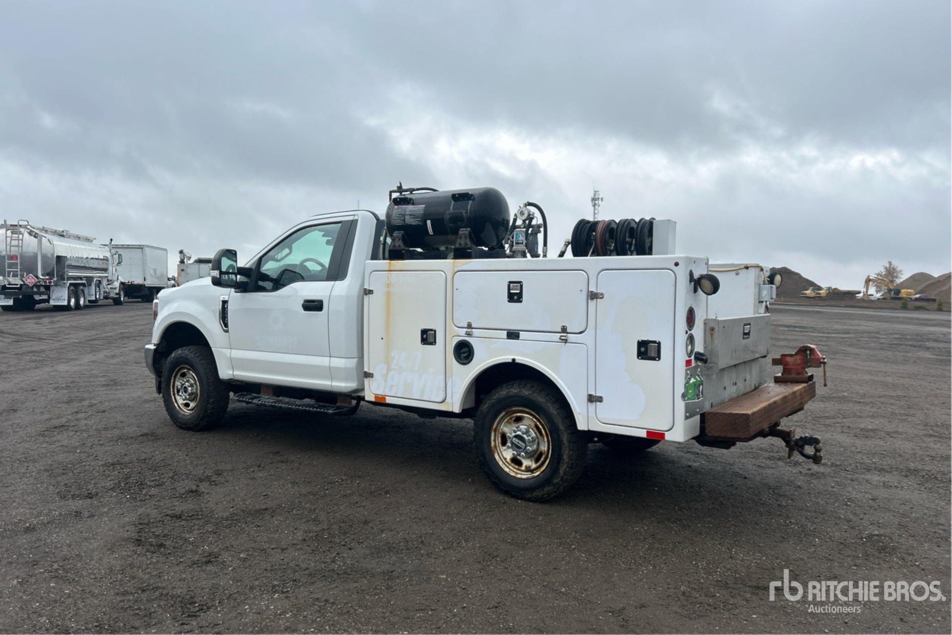 General Appearance with Picture, Left Rear Corner