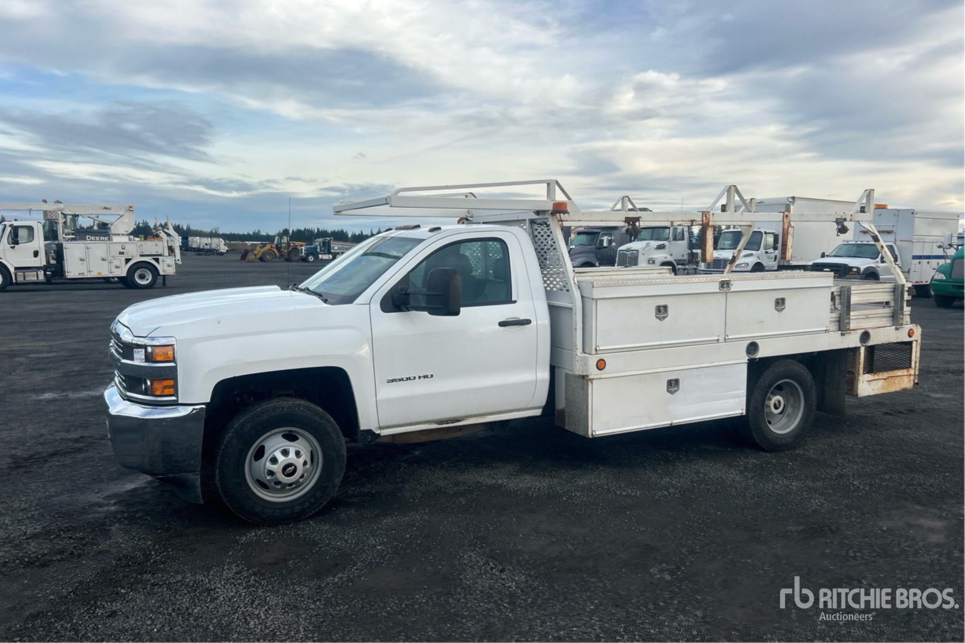 General Appearance with Picture, Left Front Corner