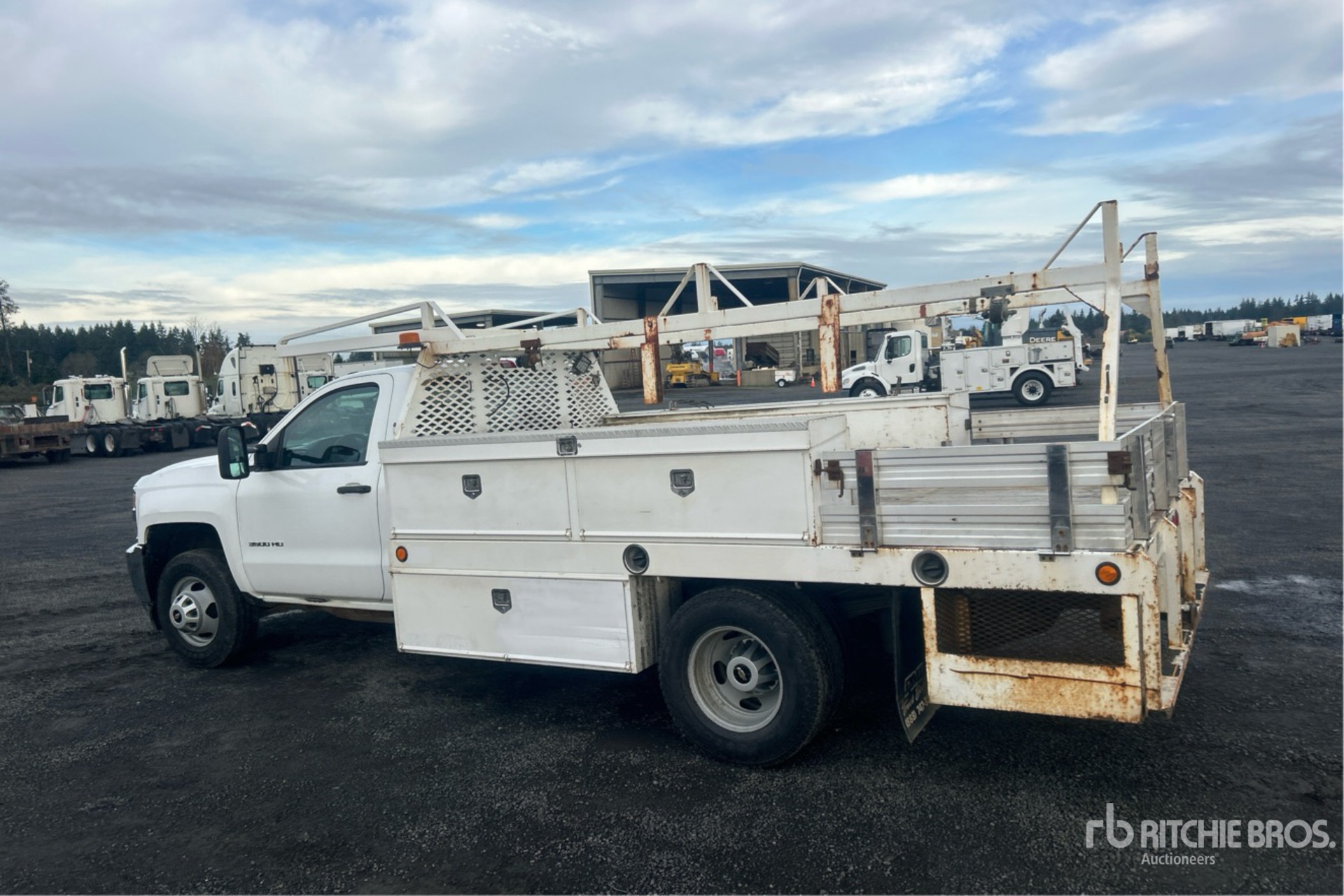 General Appearance with Picture, Left Rear Corner