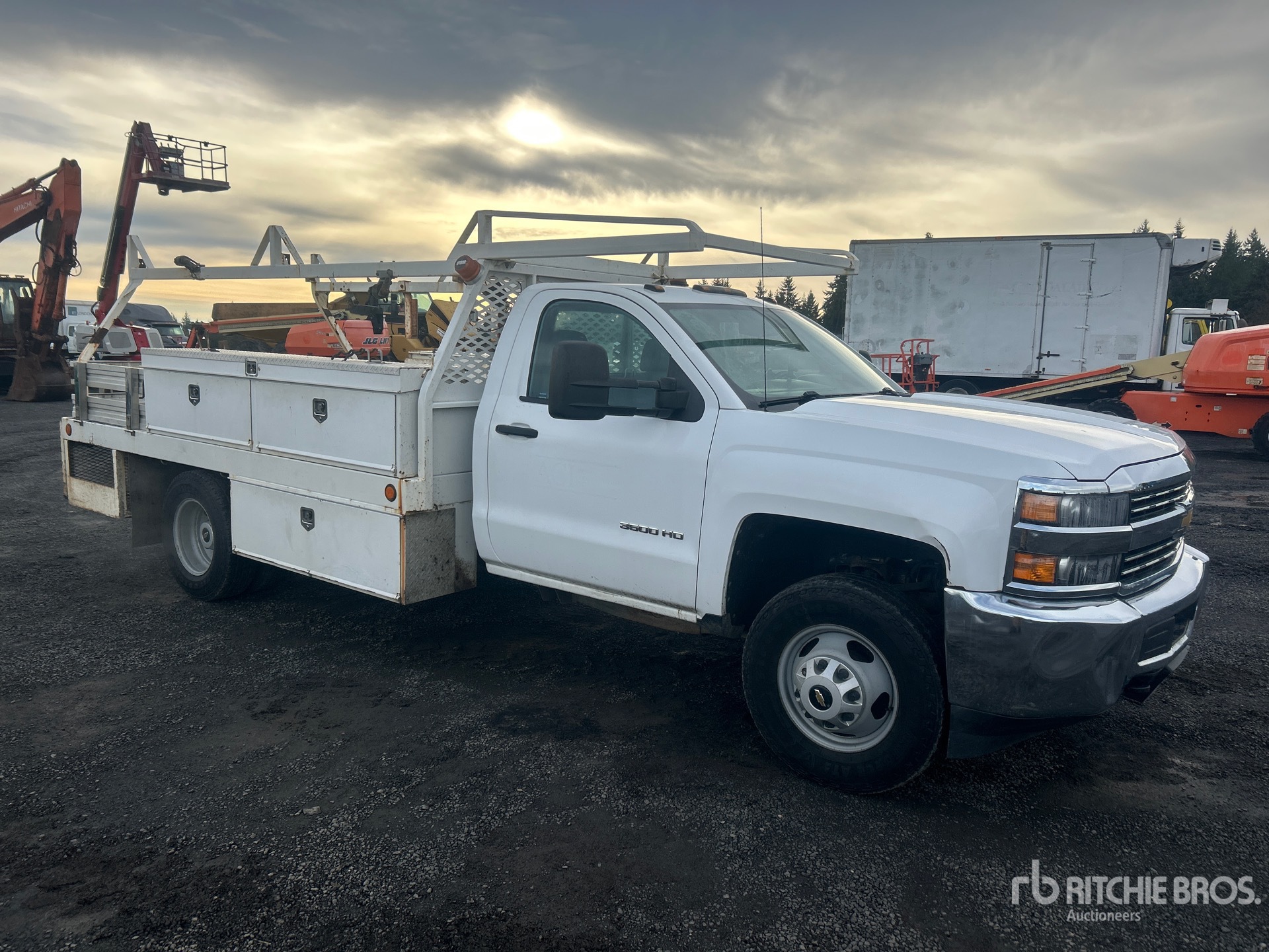 General Appearance with Picture, Right Front Corner