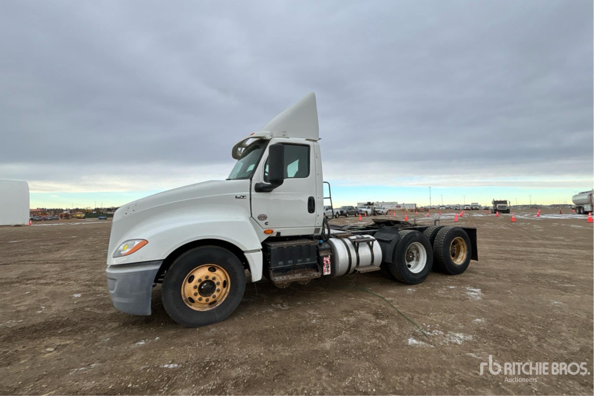 General Appearance with Picture, Left Front Corner