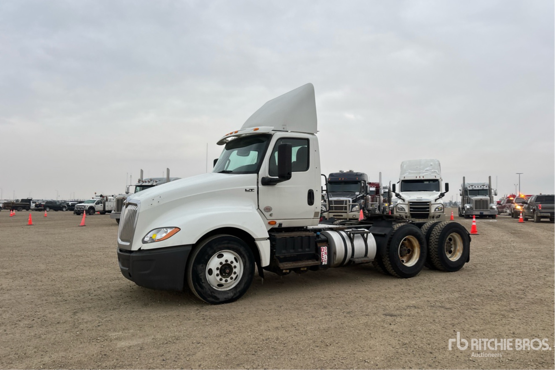 General Appearance with Picture, Left Front Corner