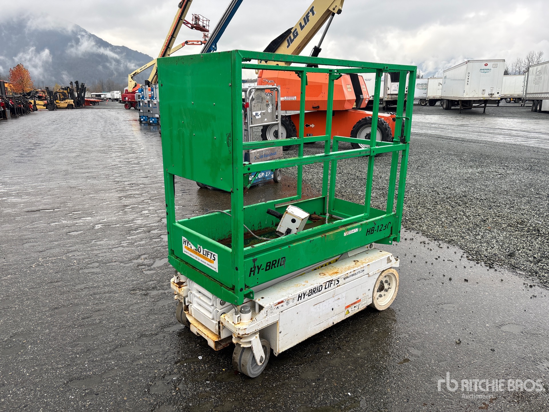 General Appearance with Picture, Left Front Corner